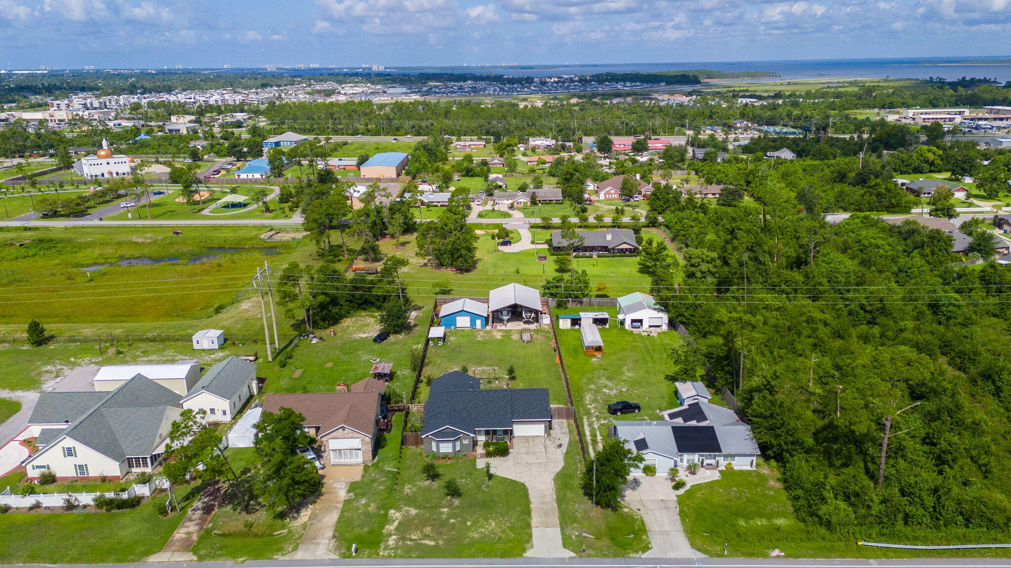 NO RECORDED SUBDIVISION - Residential