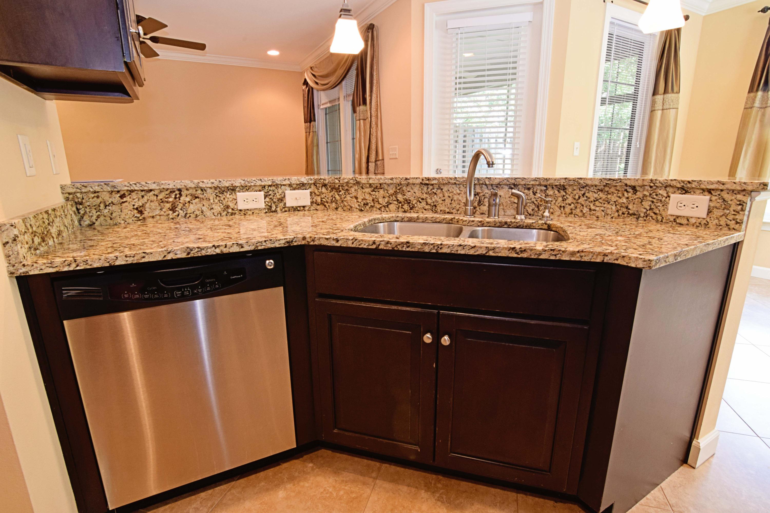 MARINA LANDING - Residential