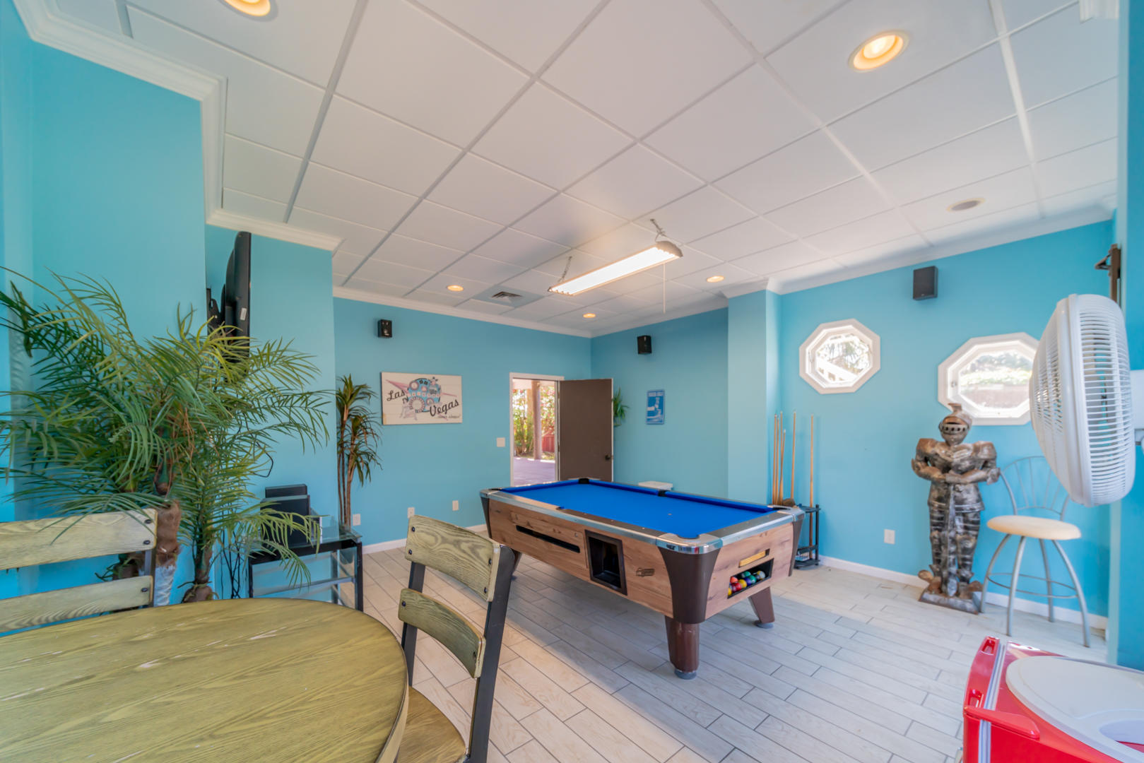 HOLIDAY BEACH UNIT 16 - Residential