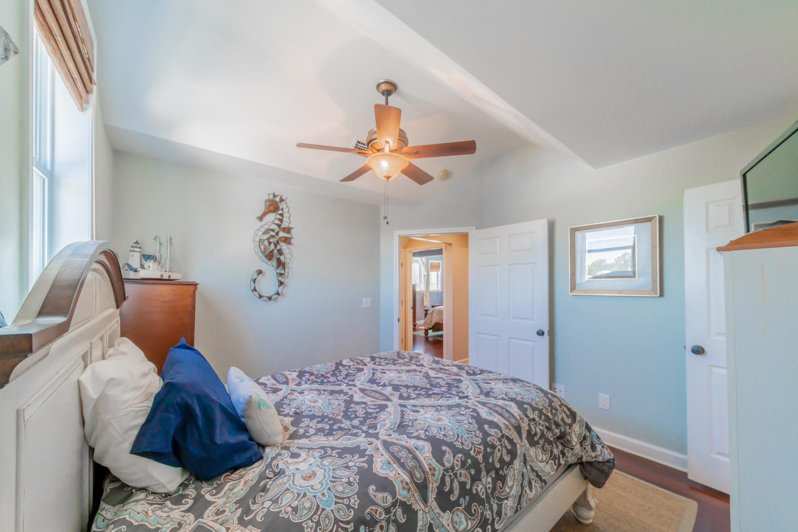 HOLIDAY BEACH UNIT 16 - Residential