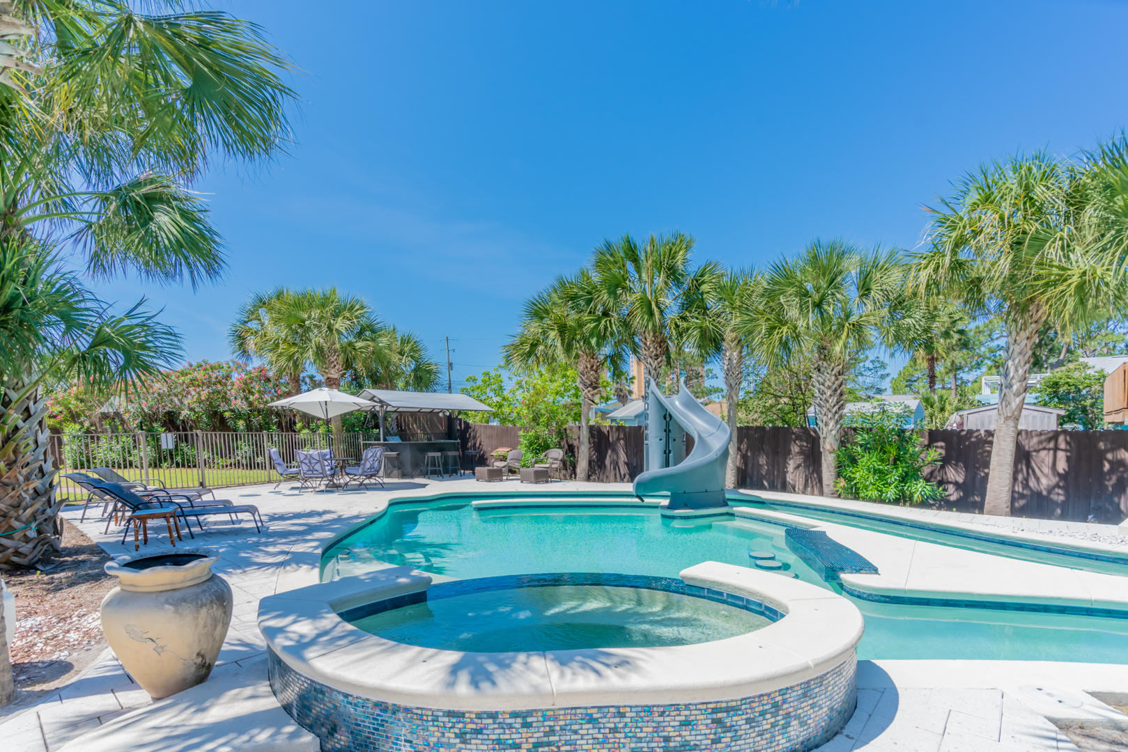 HOLIDAY BEACH UNIT 16 - Residential