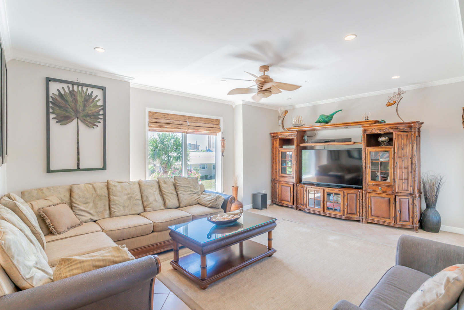 HOLIDAY BEACH UNIT 16 - Residential