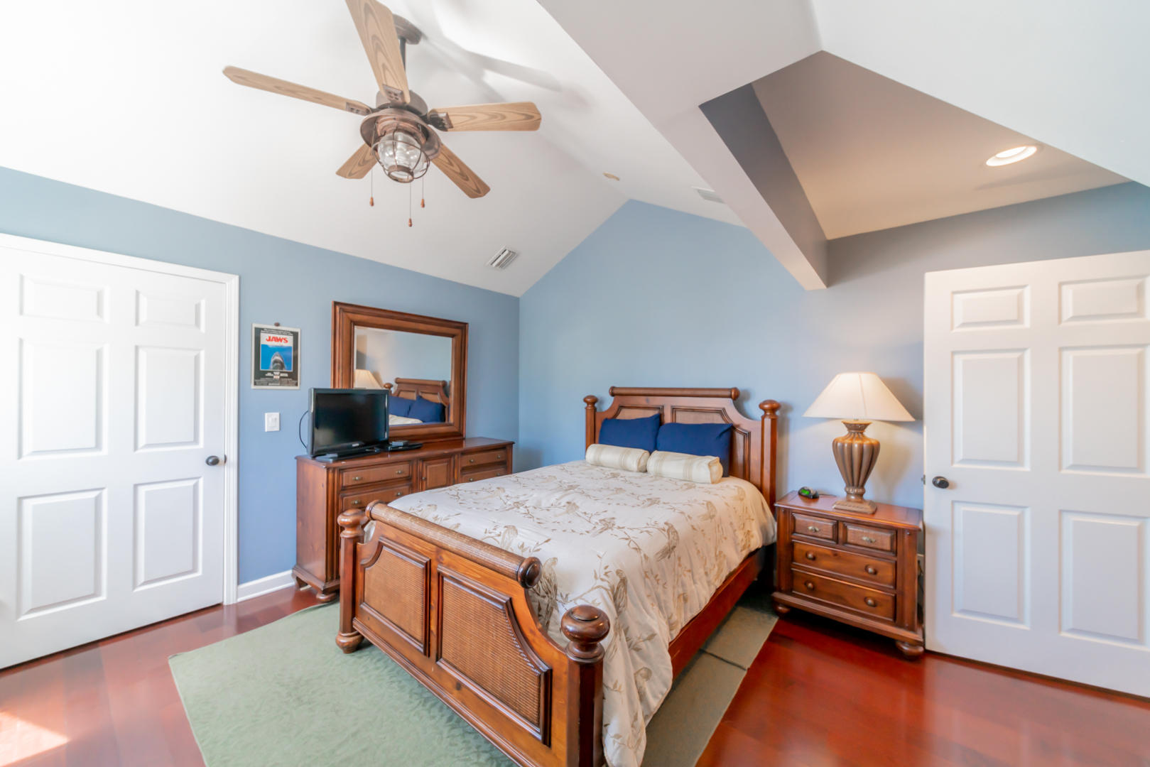 HOLIDAY BEACH UNIT 16 - Residential