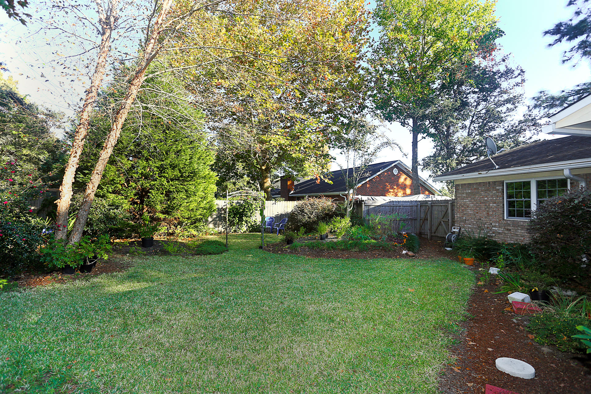 LAKE LORRAINE ESTATES 3 - Residential