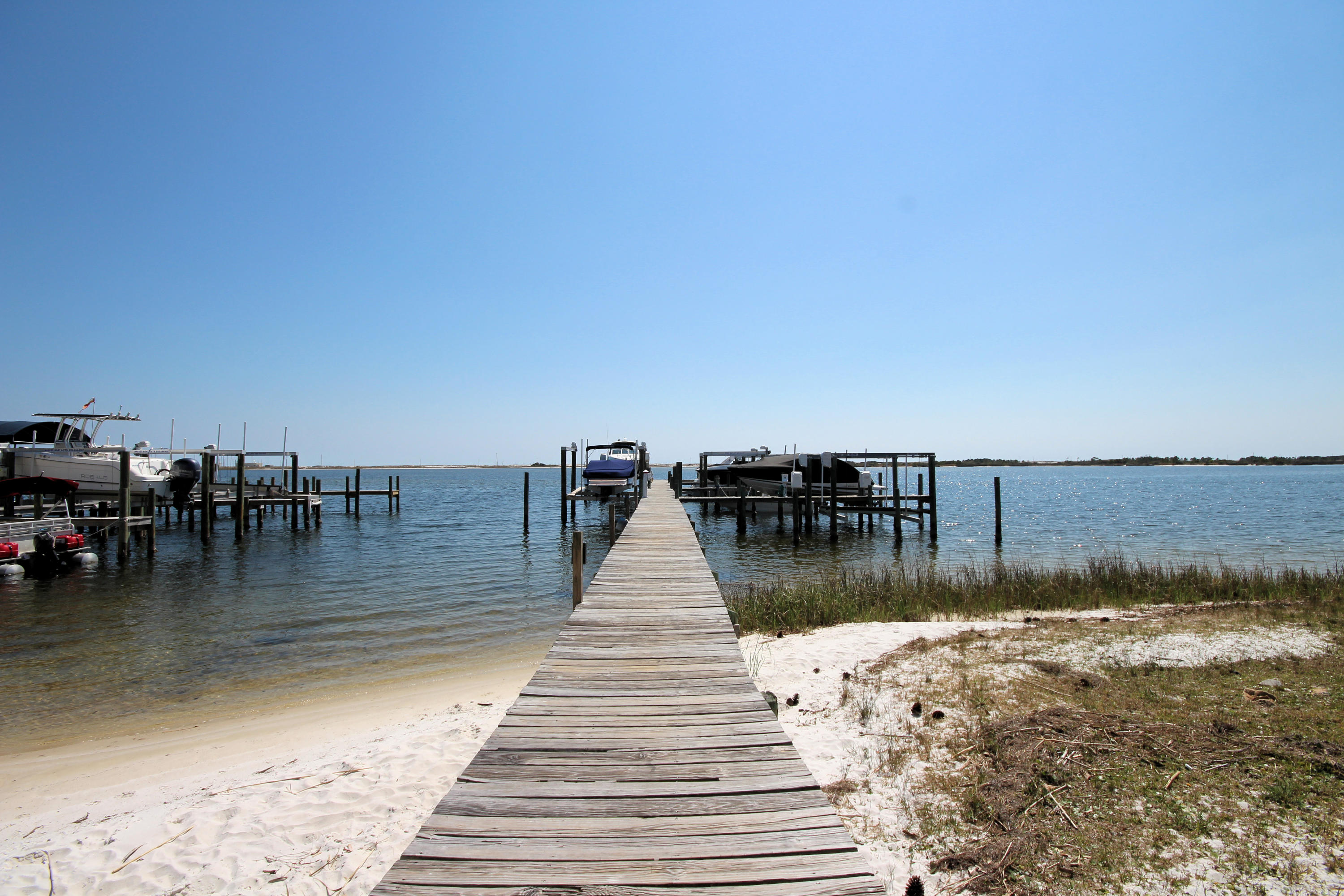 ISLANDVIEW BEACH - Residential