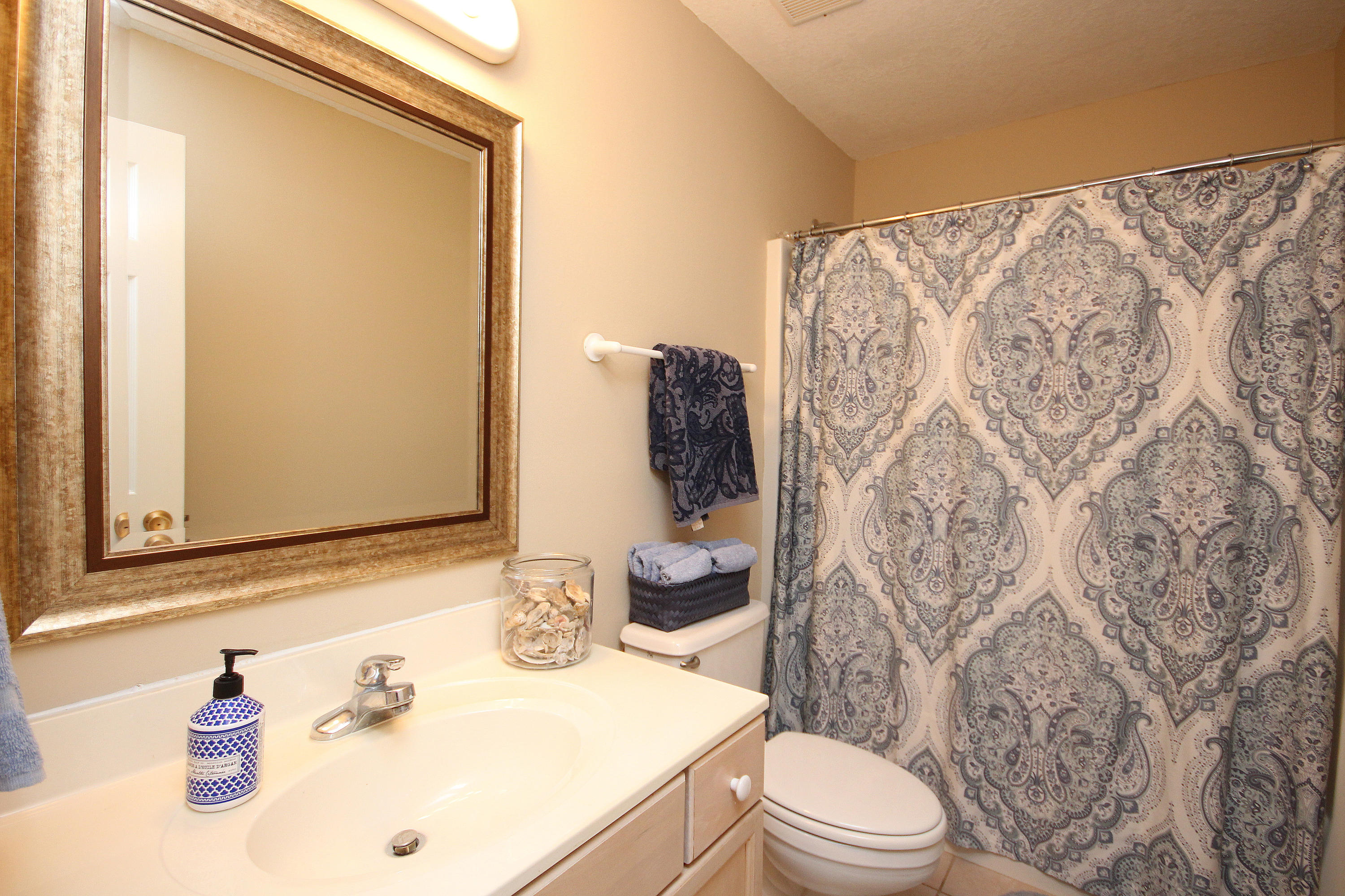 ISLANDVIEW BEACH - Residential