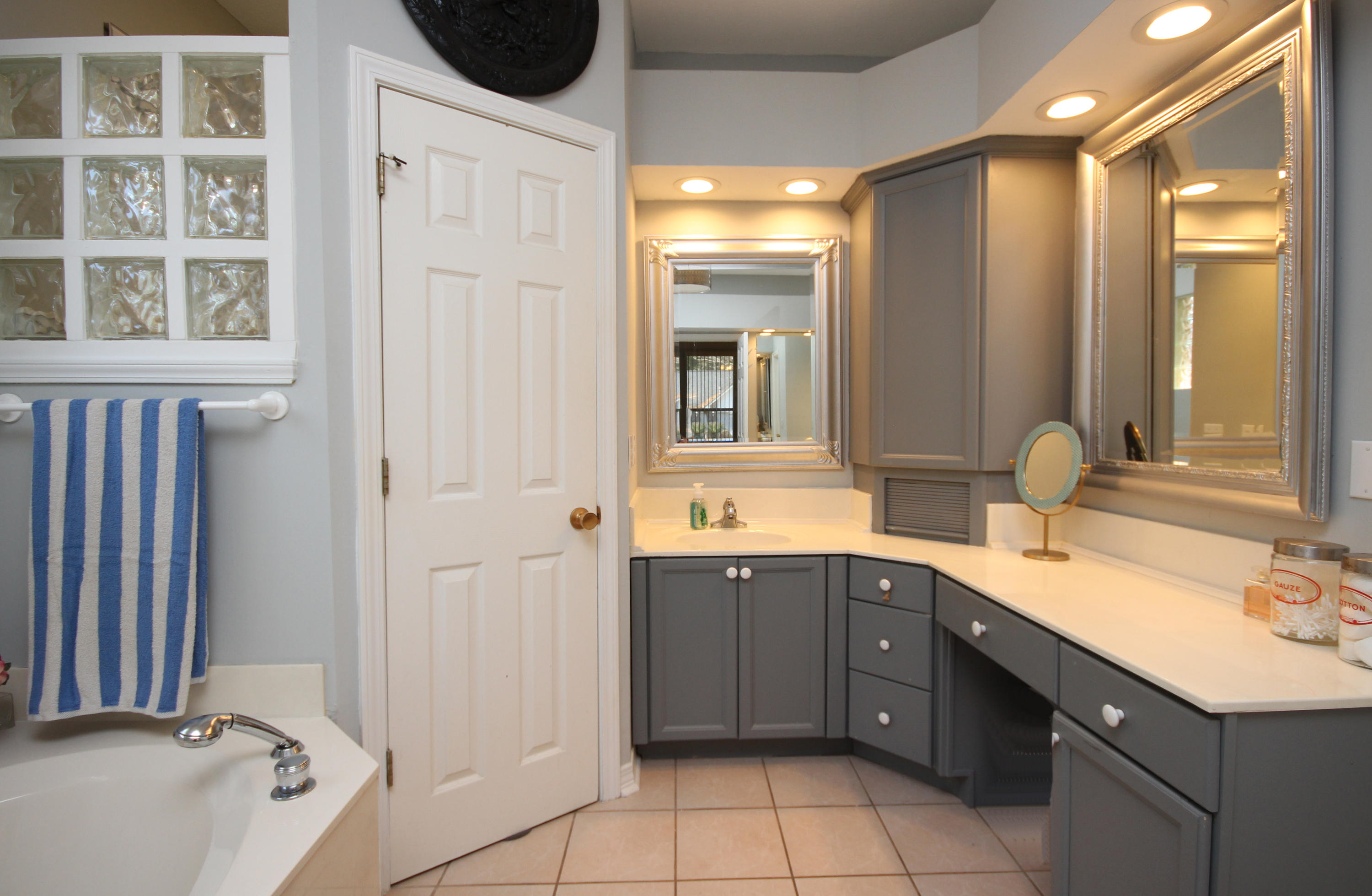 ISLANDVIEW BEACH - Residential