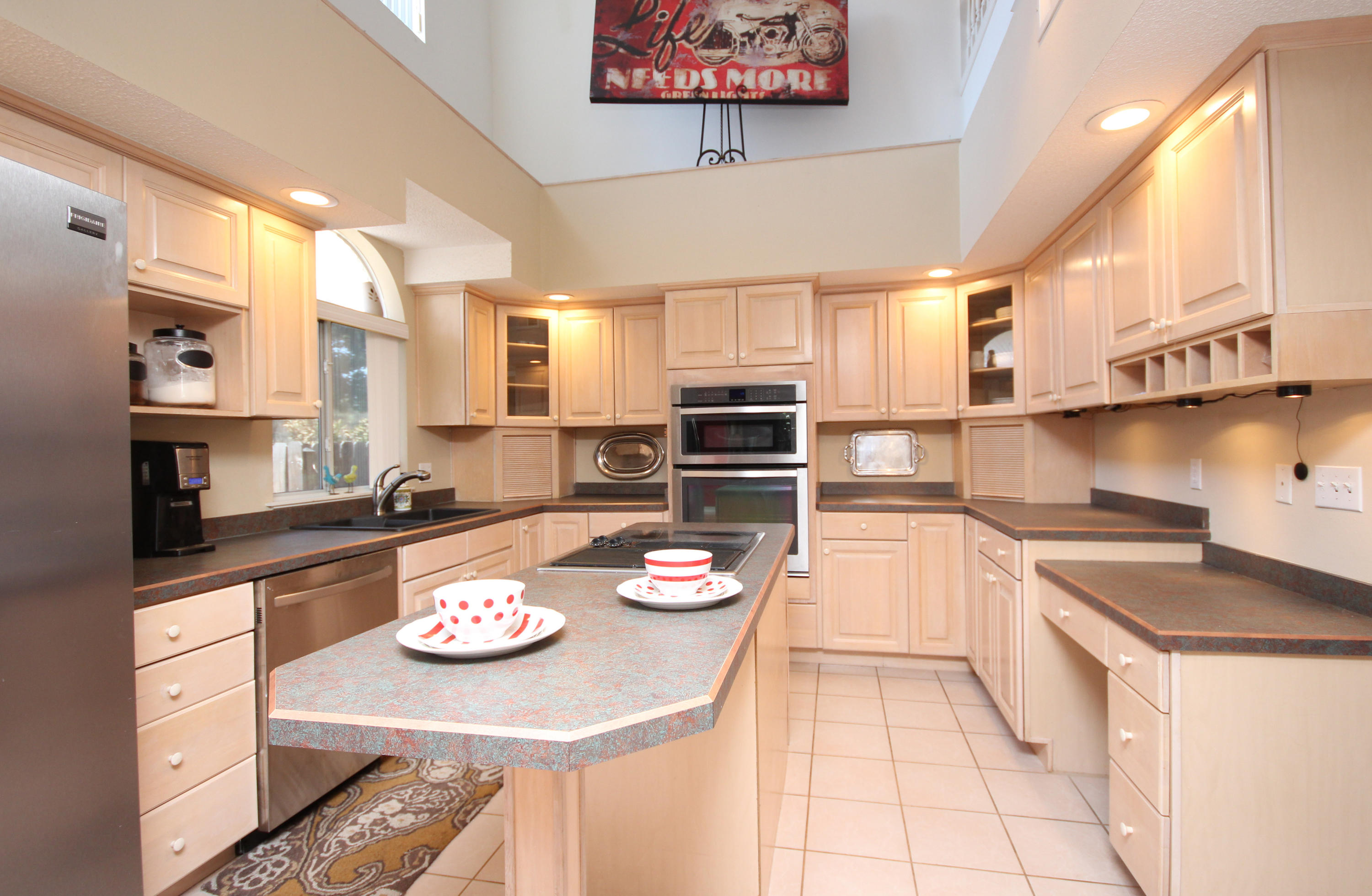 ISLANDVIEW BEACH - Residential