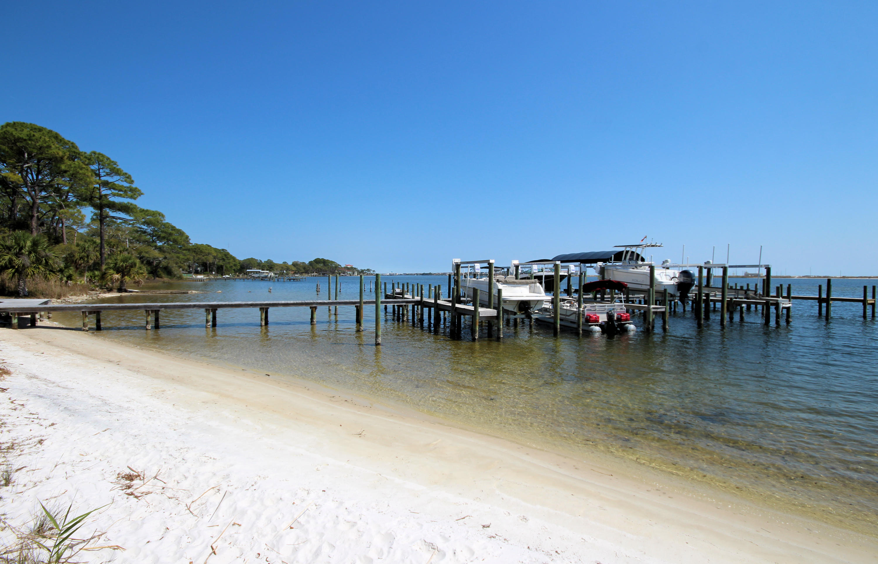 ISLANDVIEW BEACH - Residential
