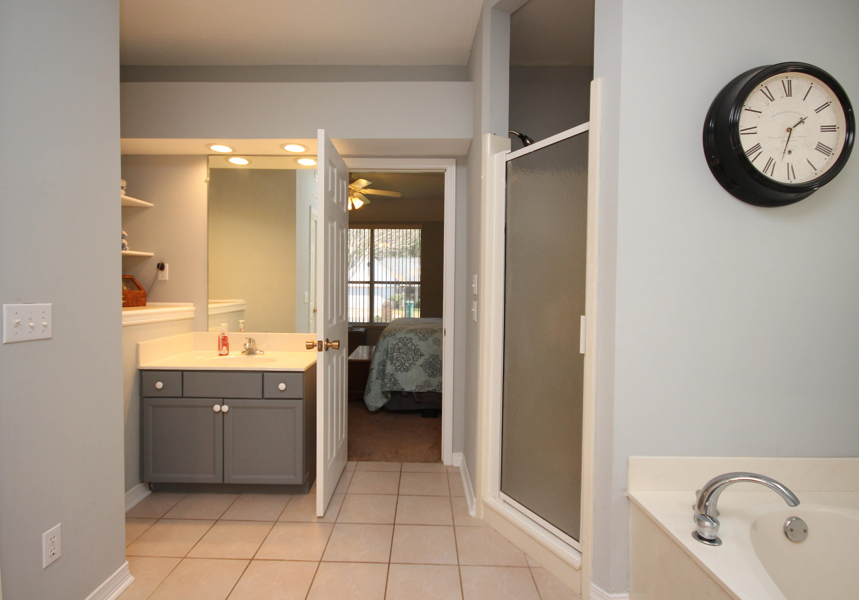 ISLANDVIEW BEACH - Residential