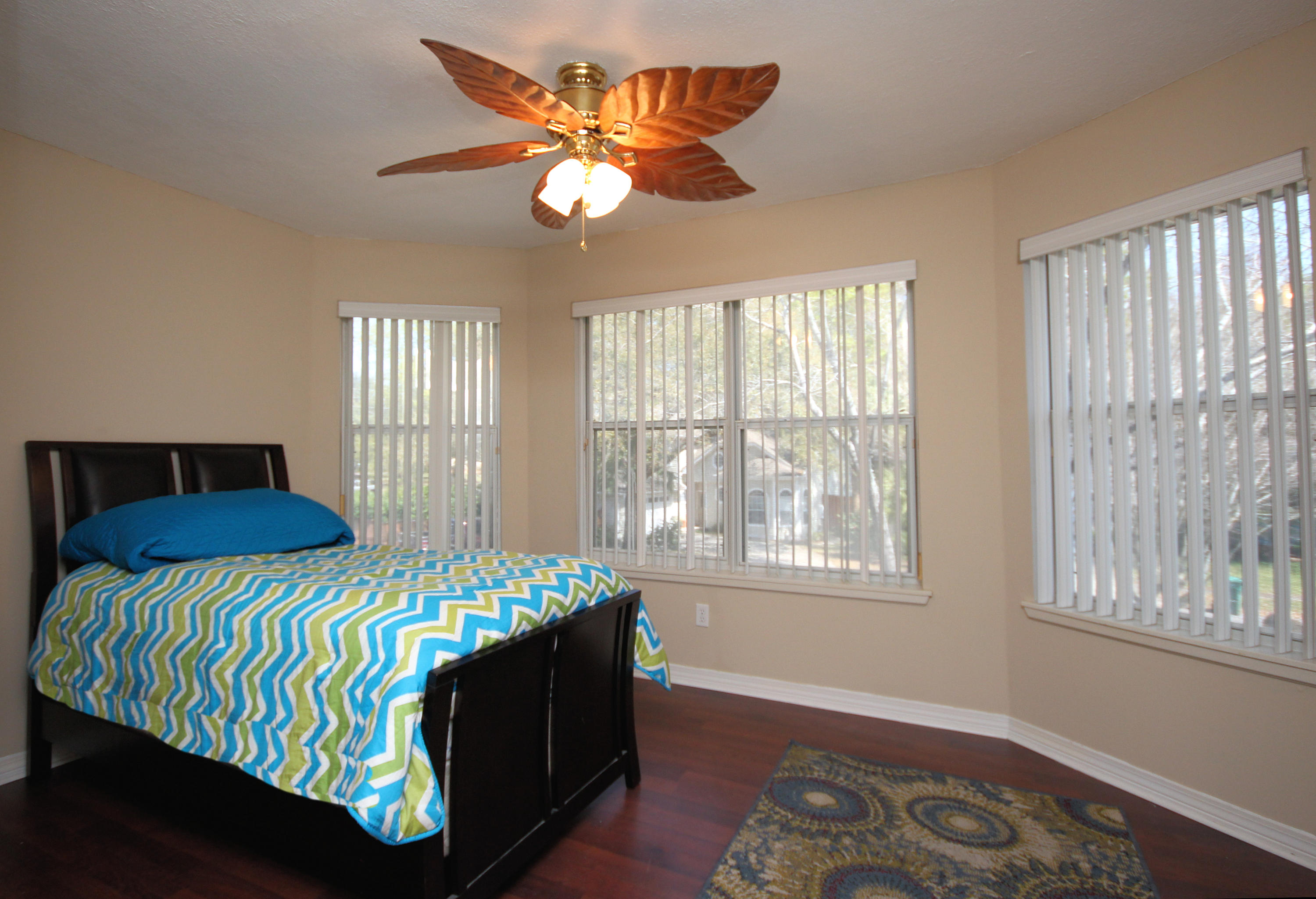 ISLANDVIEW BEACH - Residential