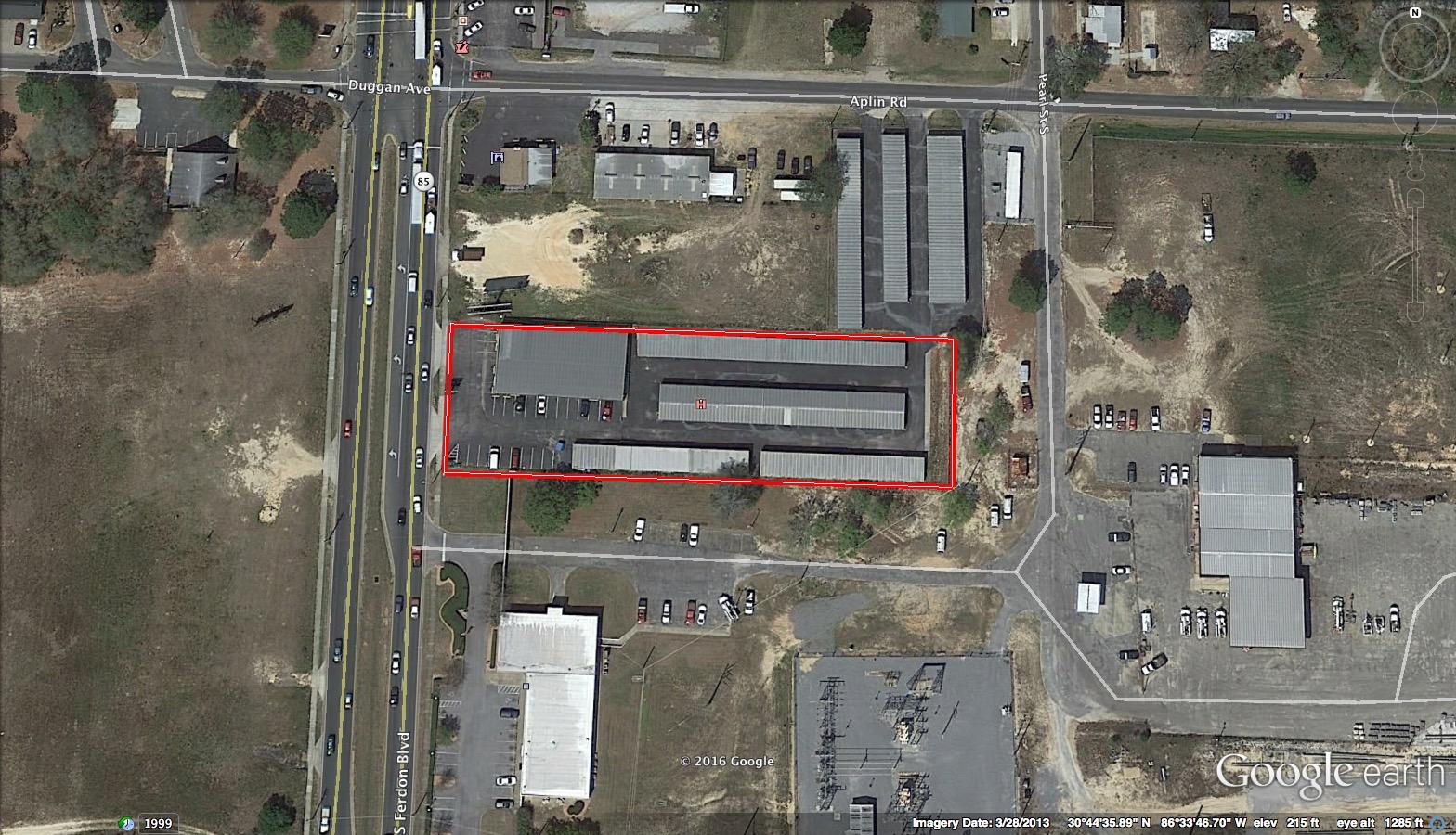 Retail space in great location!! Road frontage on the busiest road in town!! Prime retail space ready for your business!! 2000 SF with 85 visibility!!