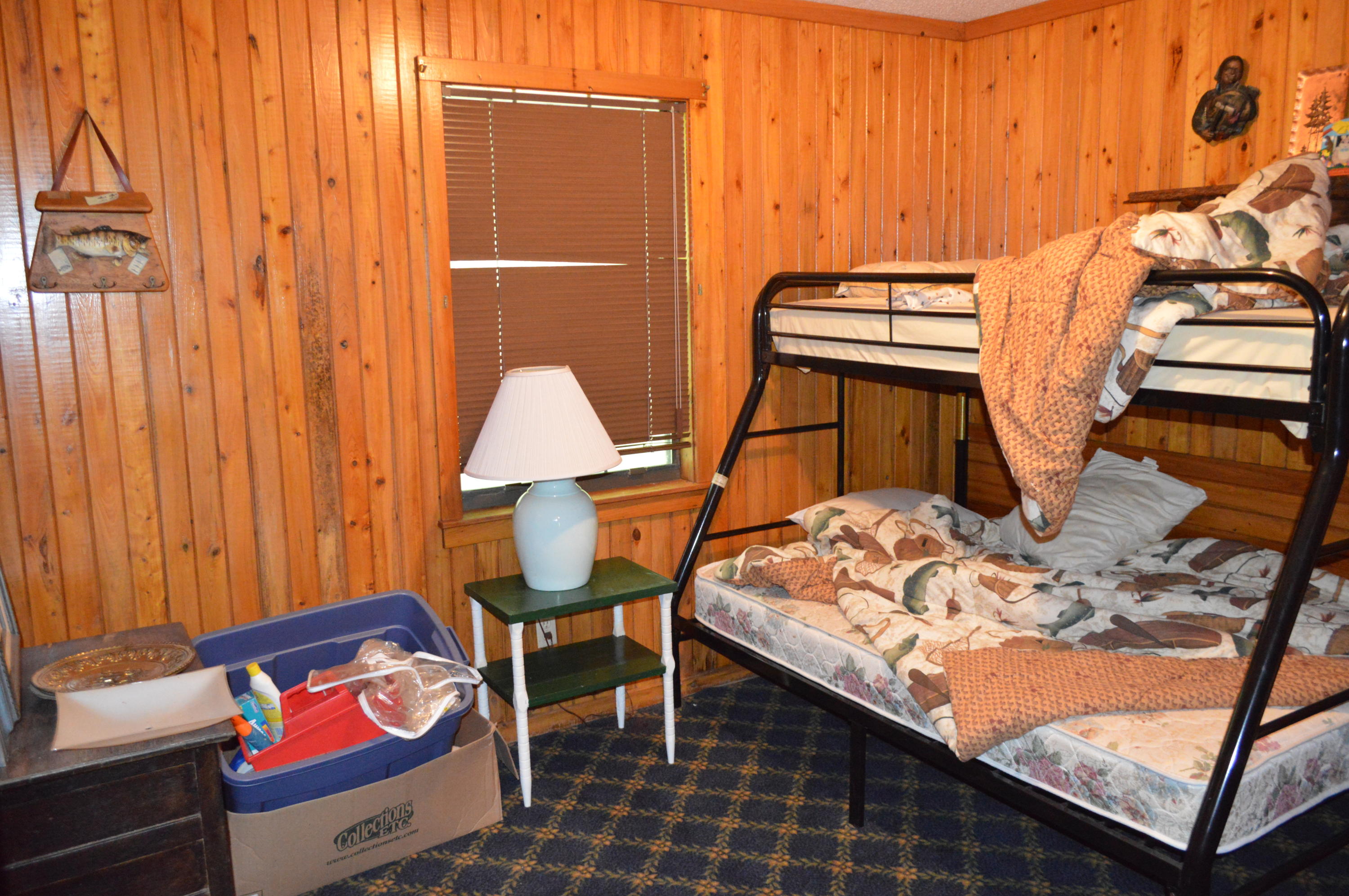 LOTS 8 & 9 BLK B VALLEY LANDING S/D PB 5-17 OR 269-55 - Residential