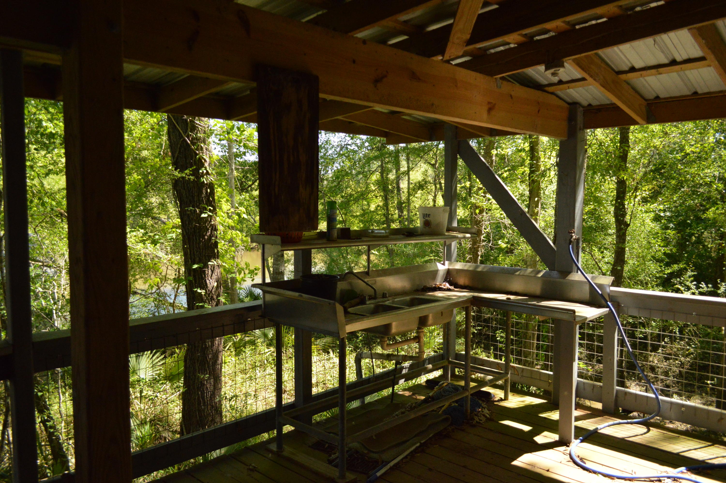 LOTS 8 & 9 BLK B VALLEY LANDING S/D PB 5-17 OR 269-55 - Residential