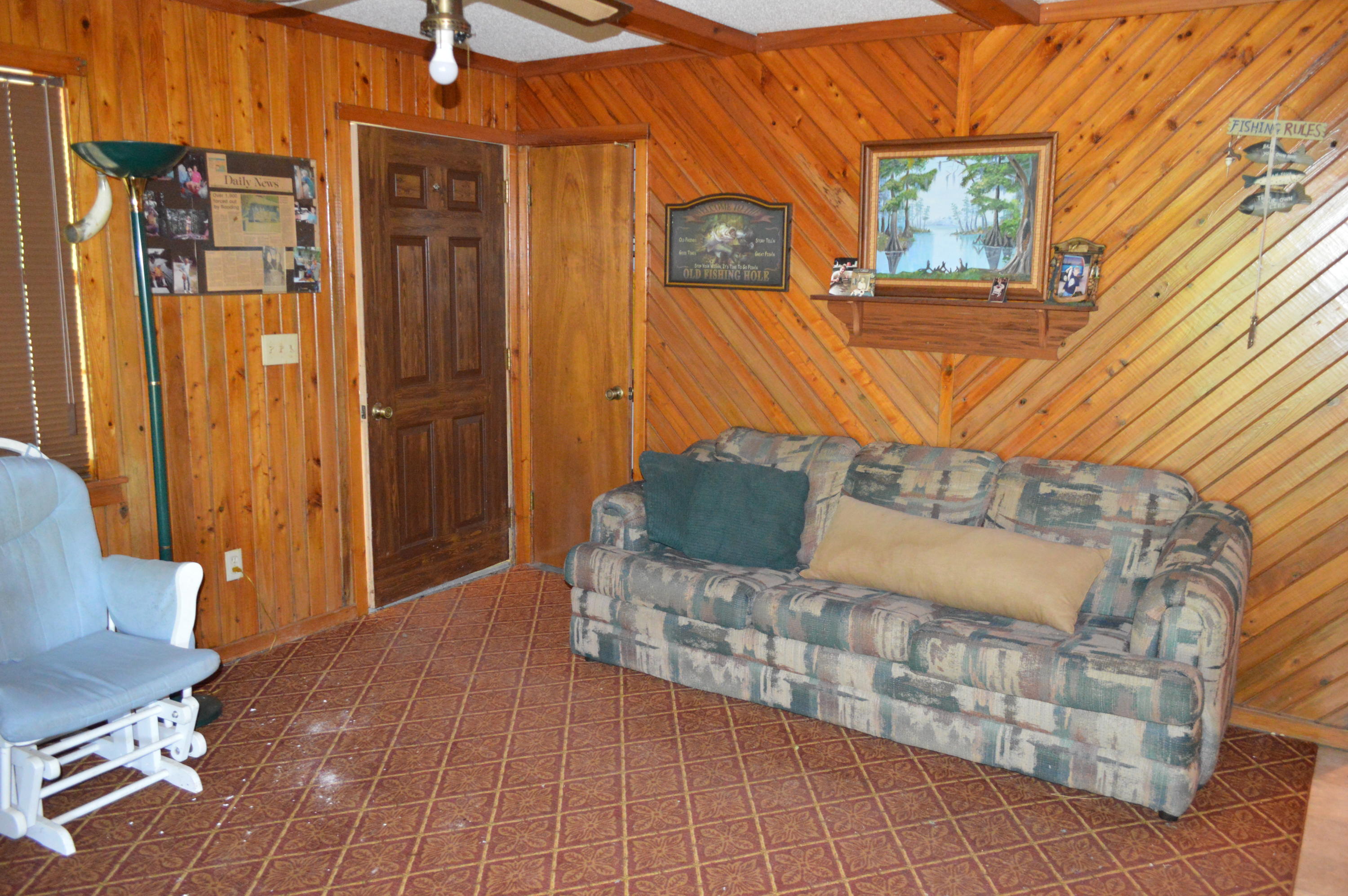 LOTS 8 & 9 BLK B VALLEY LANDING S/D PB 5-17 OR 269-55 - Residential