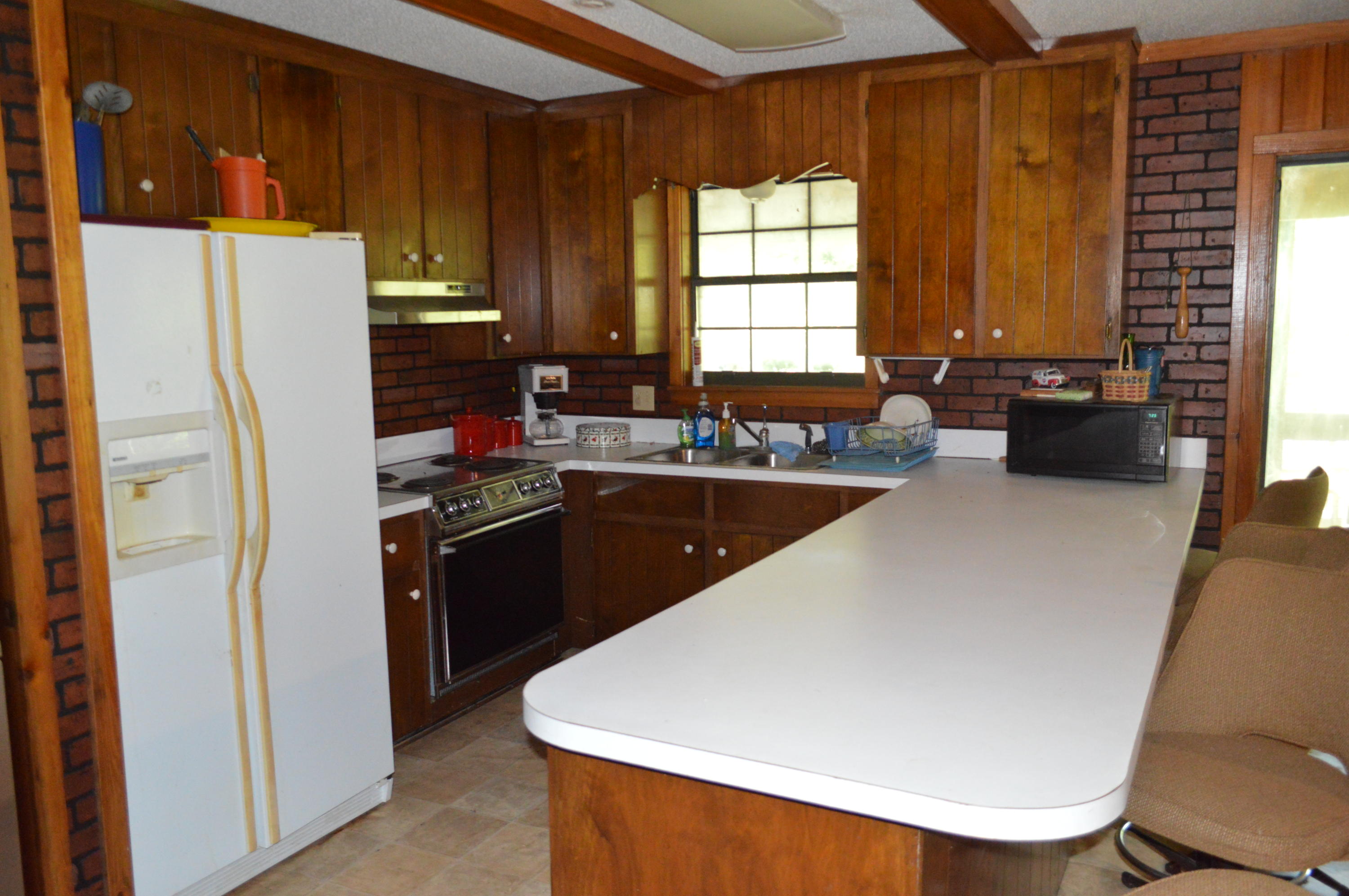 LOTS 8 & 9 BLK B VALLEY LANDING S/D PB 5-17 OR 269-55 - Residential