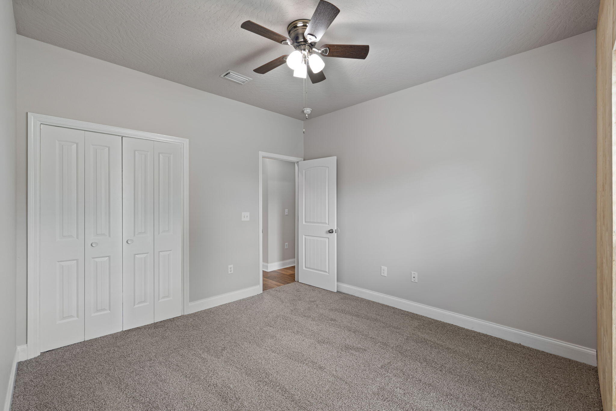 DUGGAN POND ESTATES - Residential