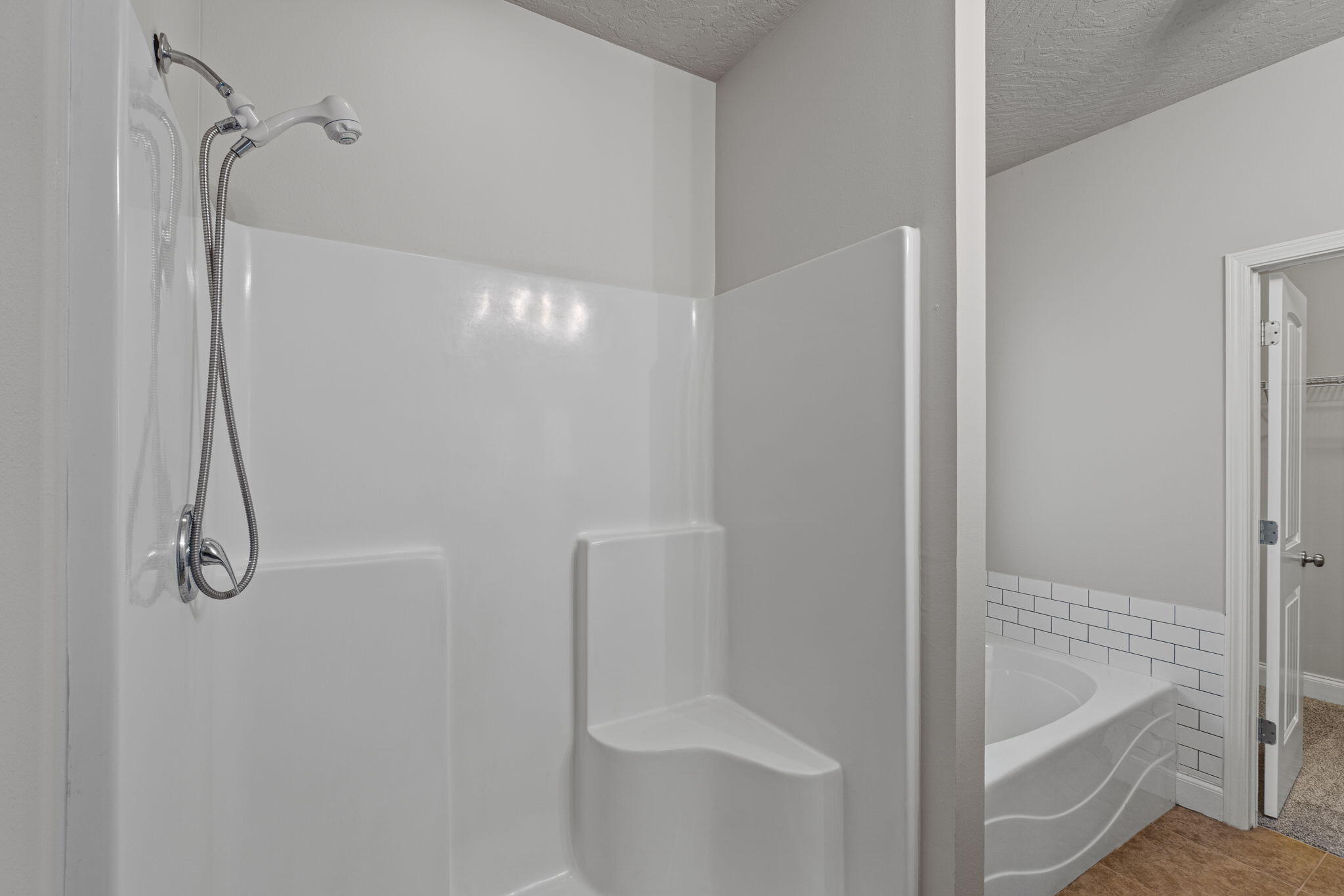 DUGGAN POND ESTATES - Residential