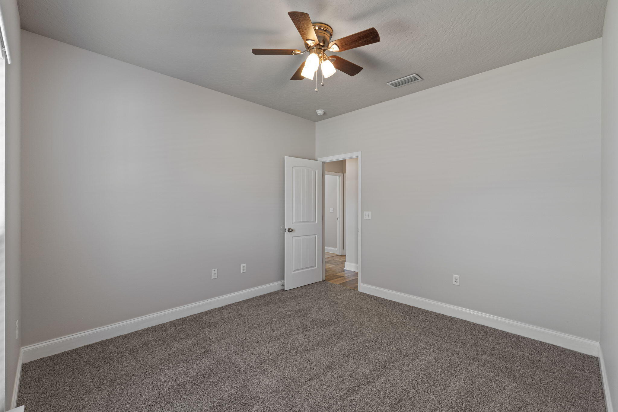 DUGGAN POND ESTATES - Residential