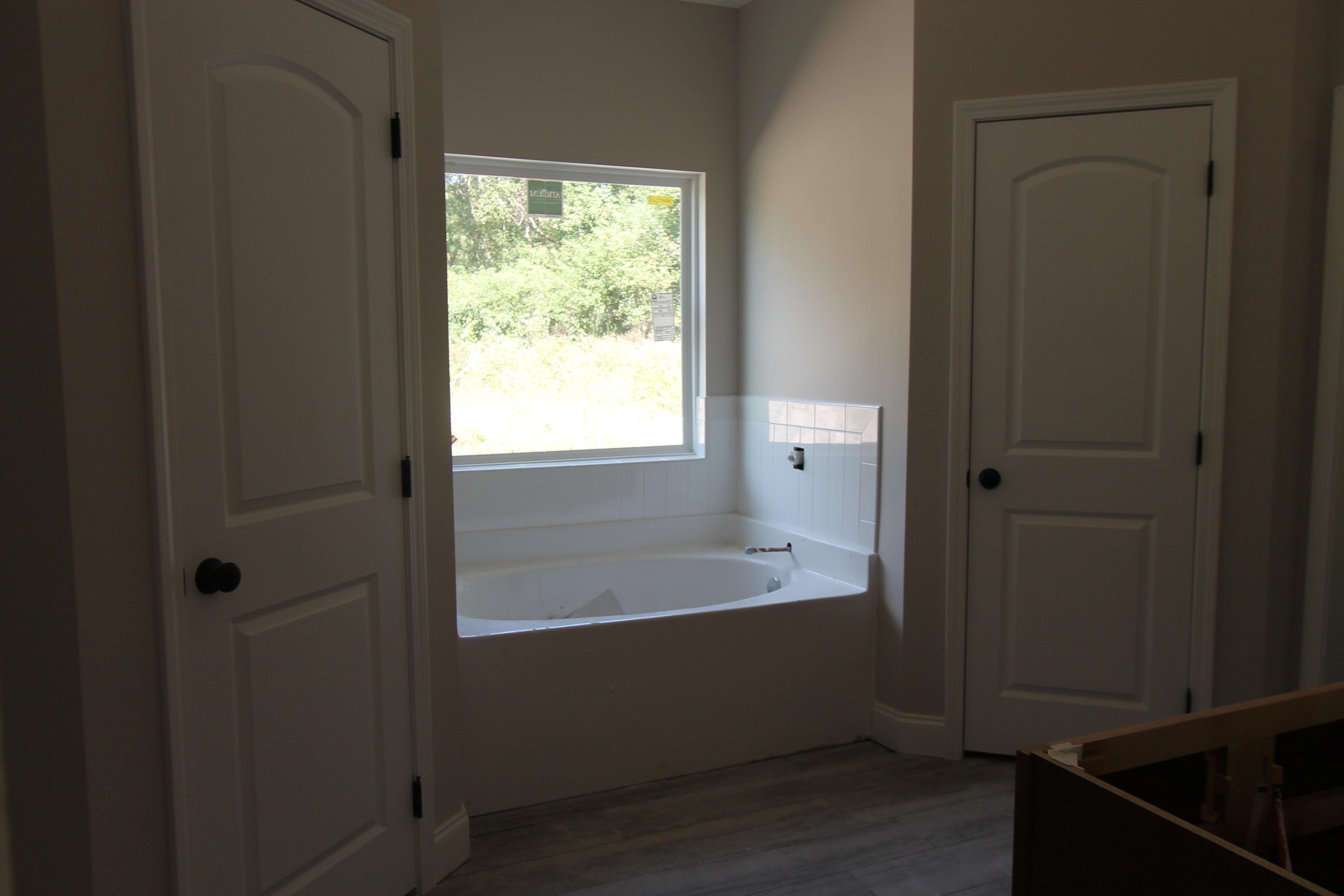 CRESCENT SHORES - Residential