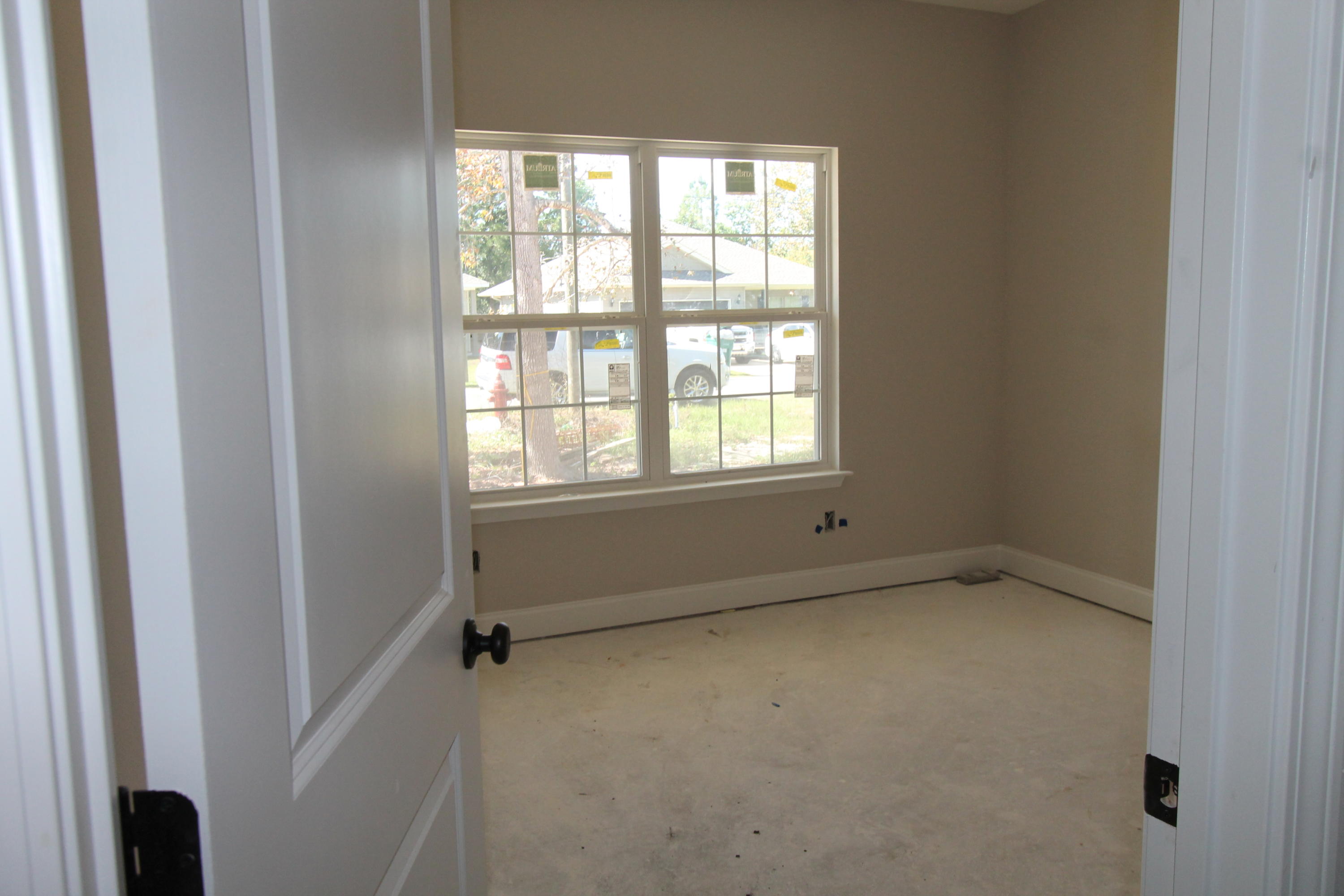 CRESCENT SHORES - Residential