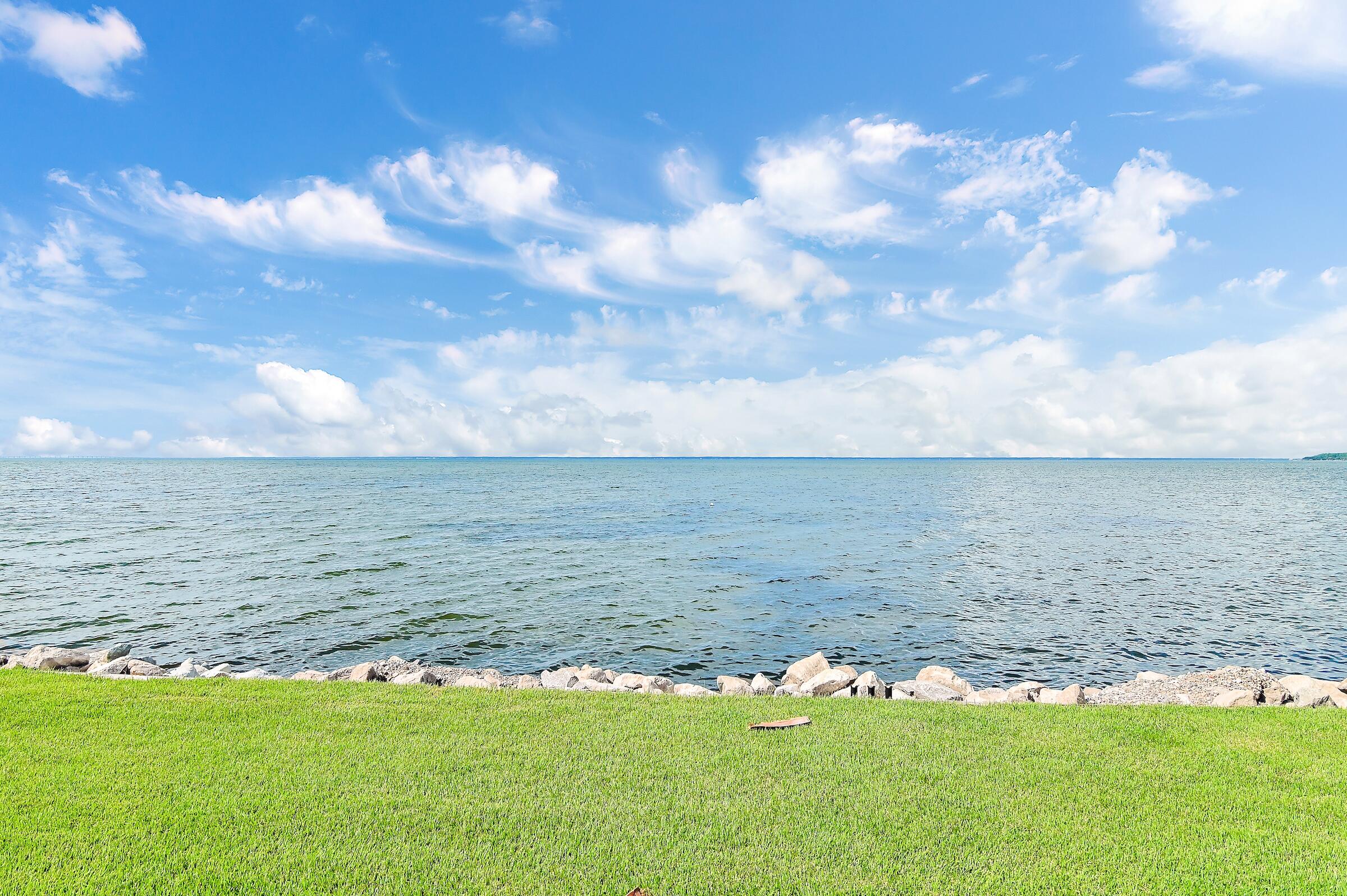 NORTH SHORE T/H - Residential