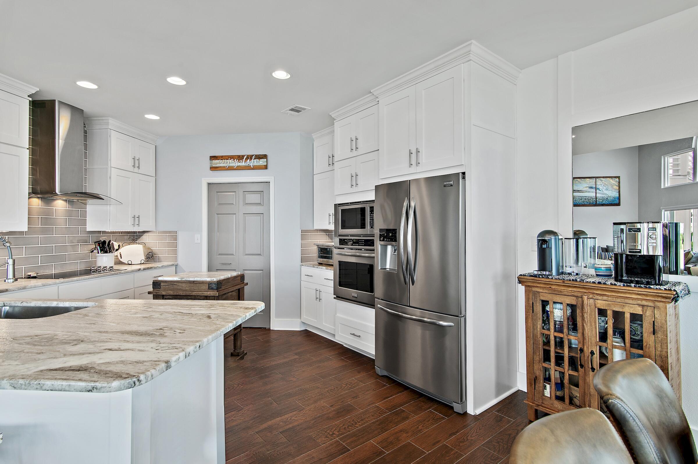 NORTH SHORE T/H - Residential