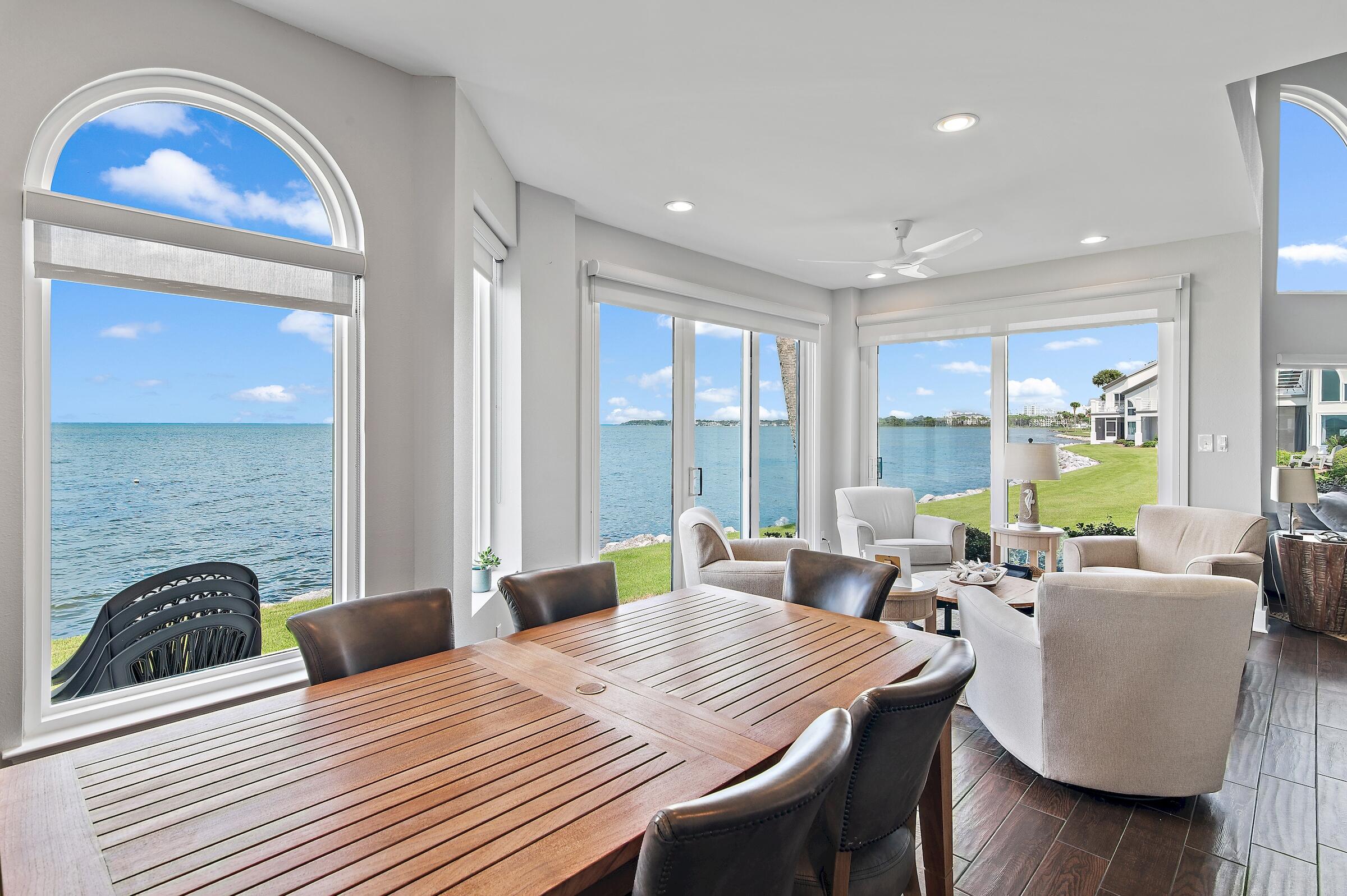 NORTH SHORE T/H - Residential