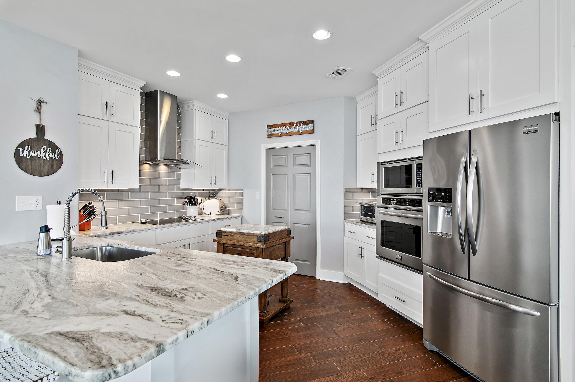 NORTH SHORE T/H - Residential