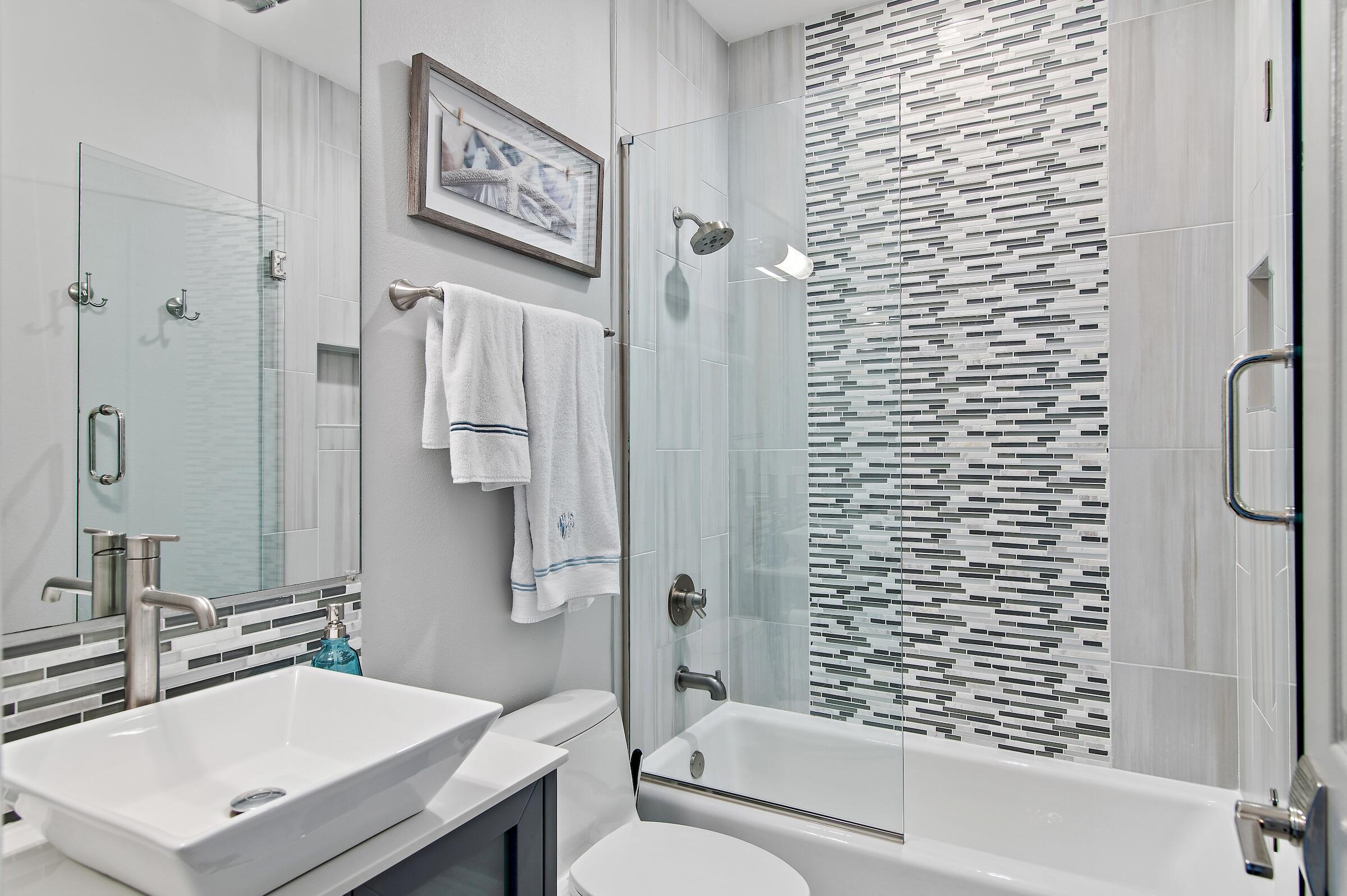 NORTH SHORE T/H - Residential