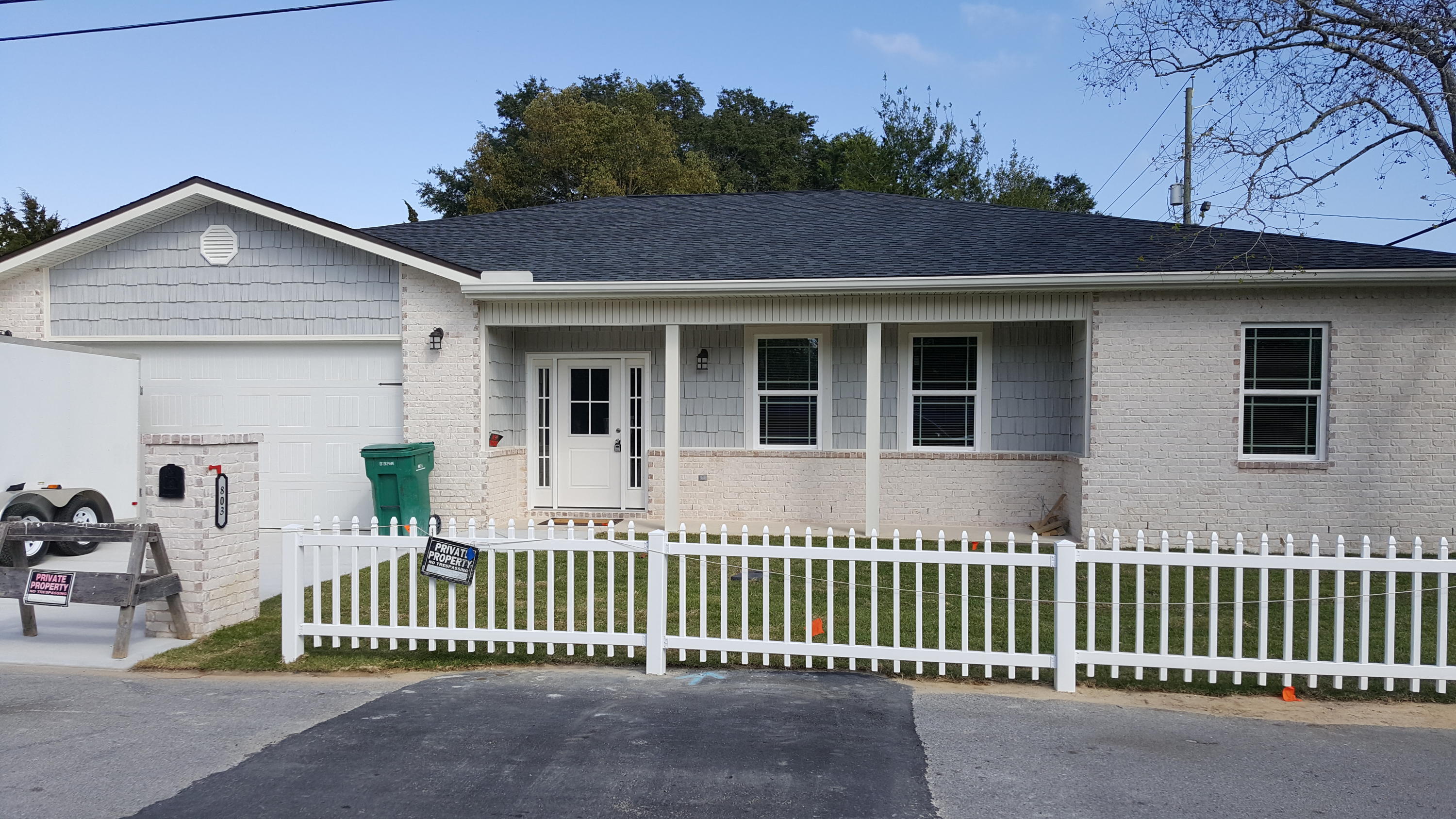 803 Dawes Road - Residential