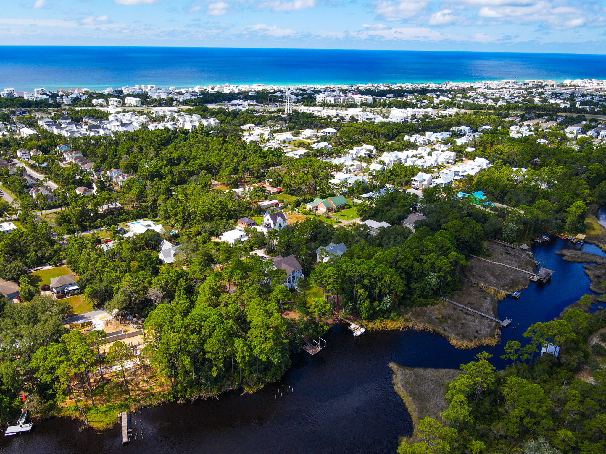 LAKESHORE ESTATES - Land