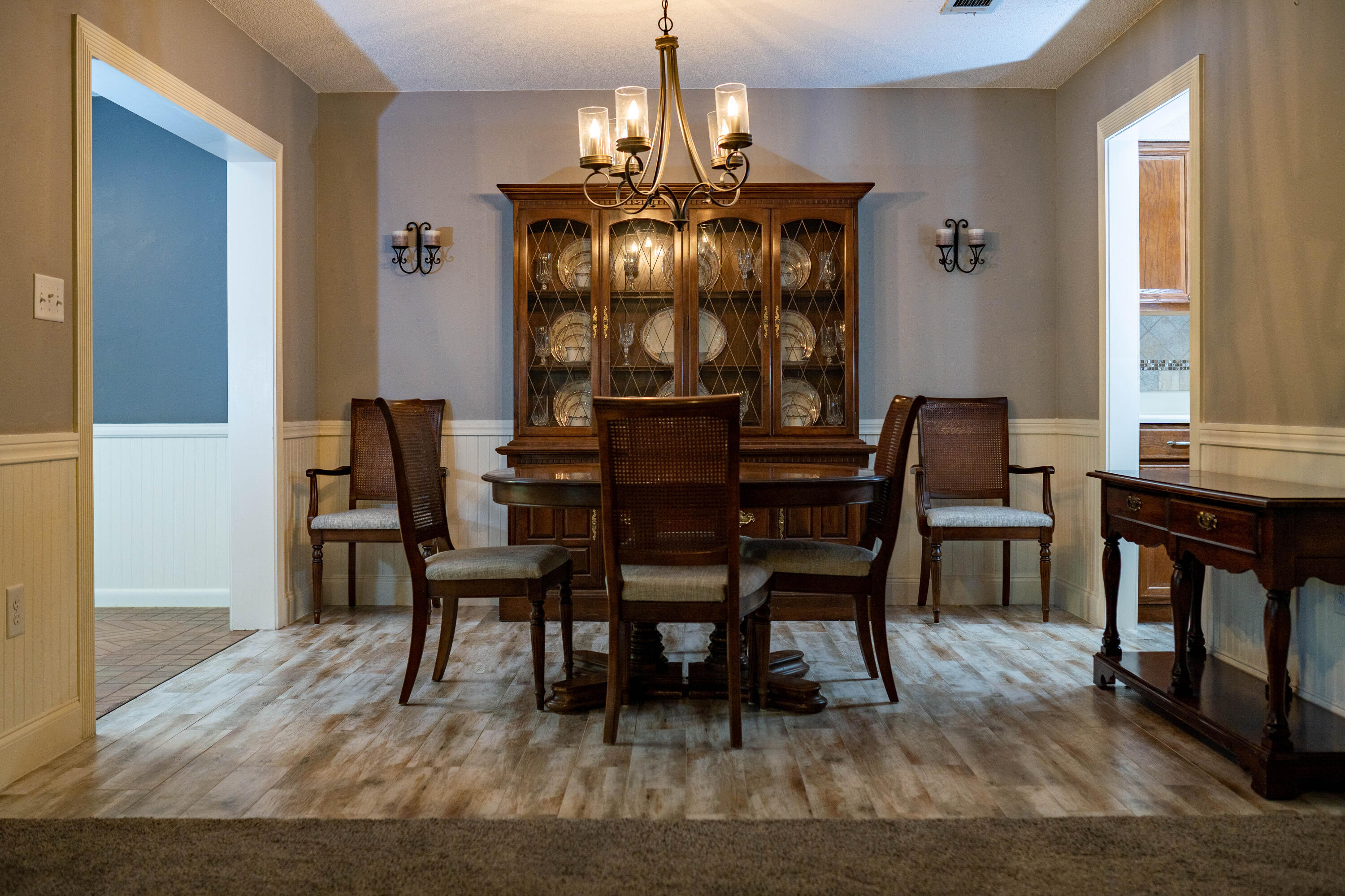 ROYAL OAK VILLAGE - Residential