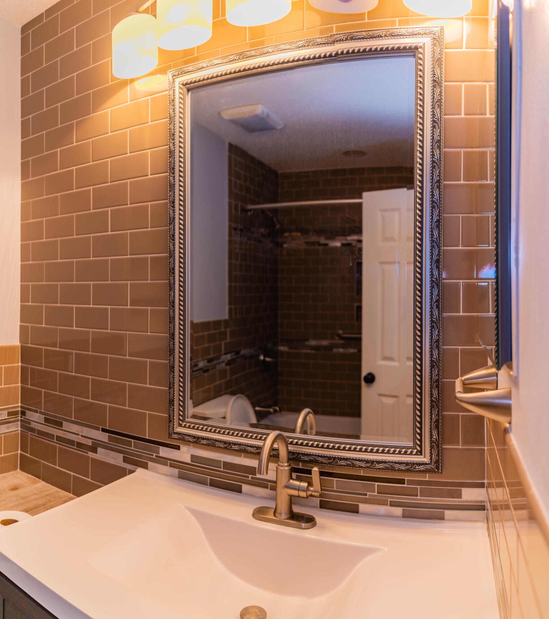 ROYAL OAK VILLAGE - Residential