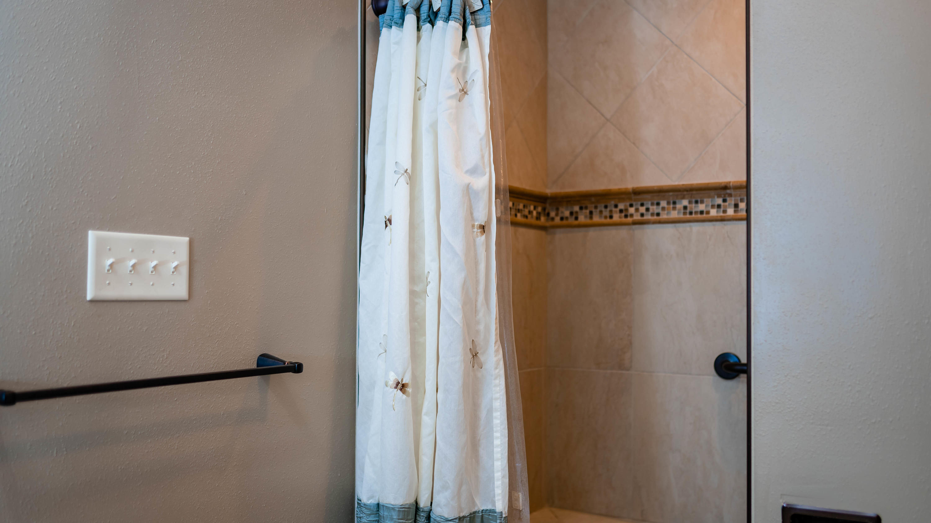 ROYAL OAK VILLAGE - Residential