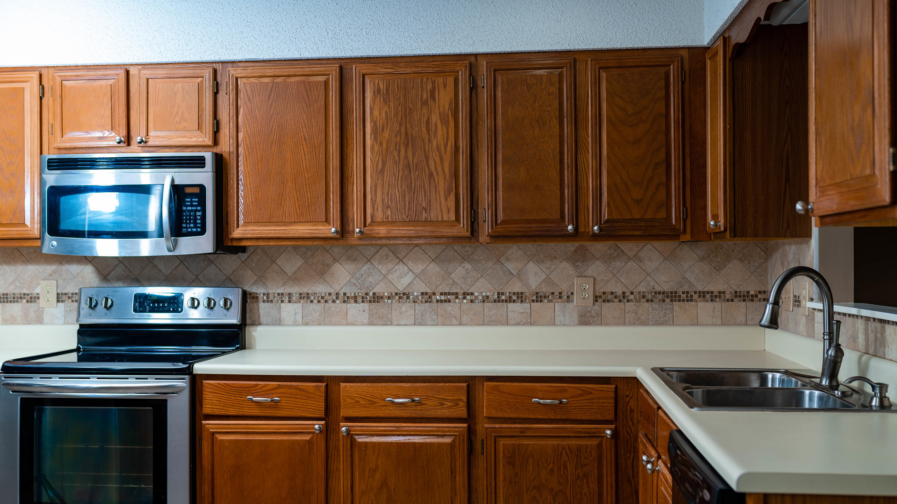 ROYAL OAK VILLAGE - Residential