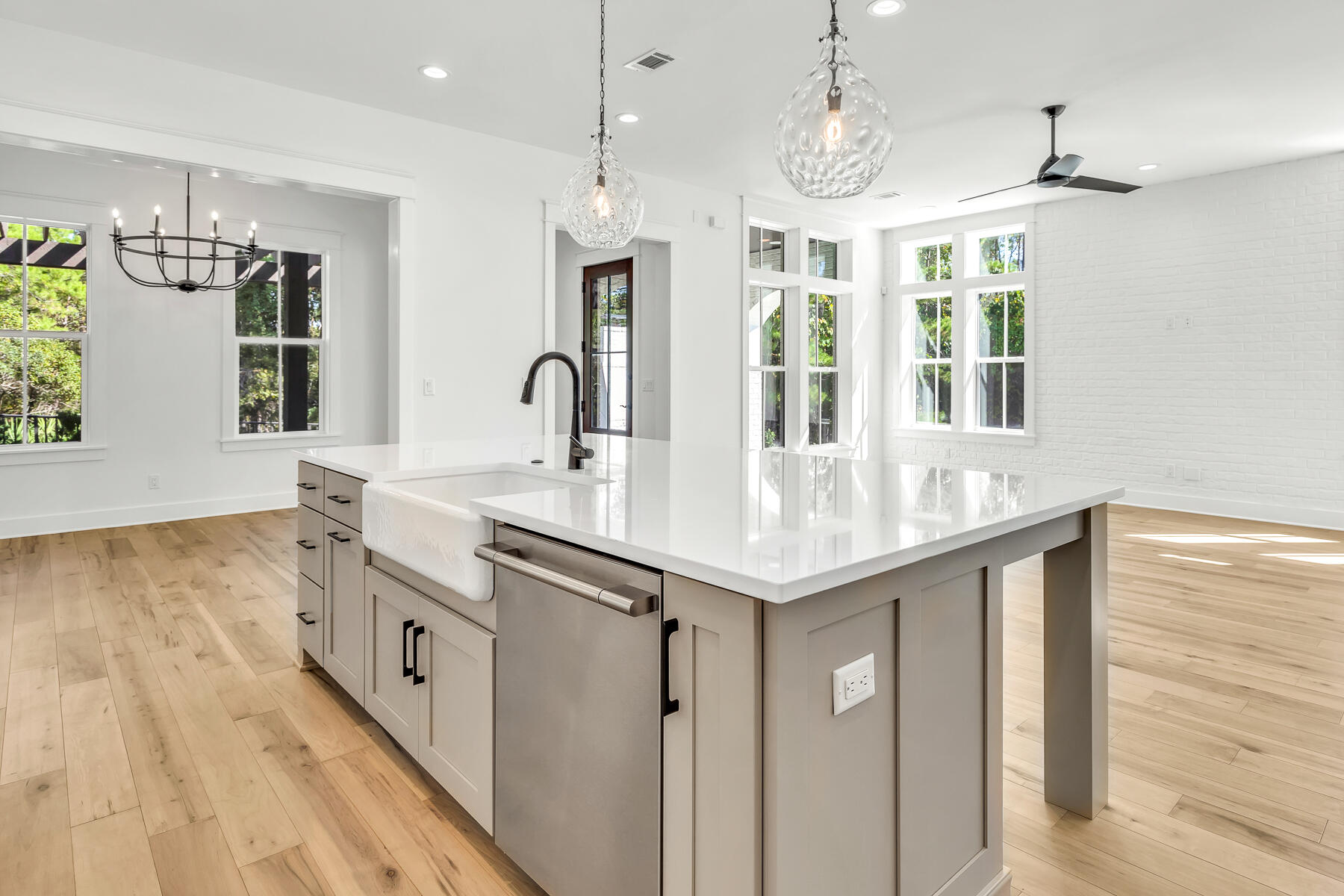 RIDGEWALK - Residential