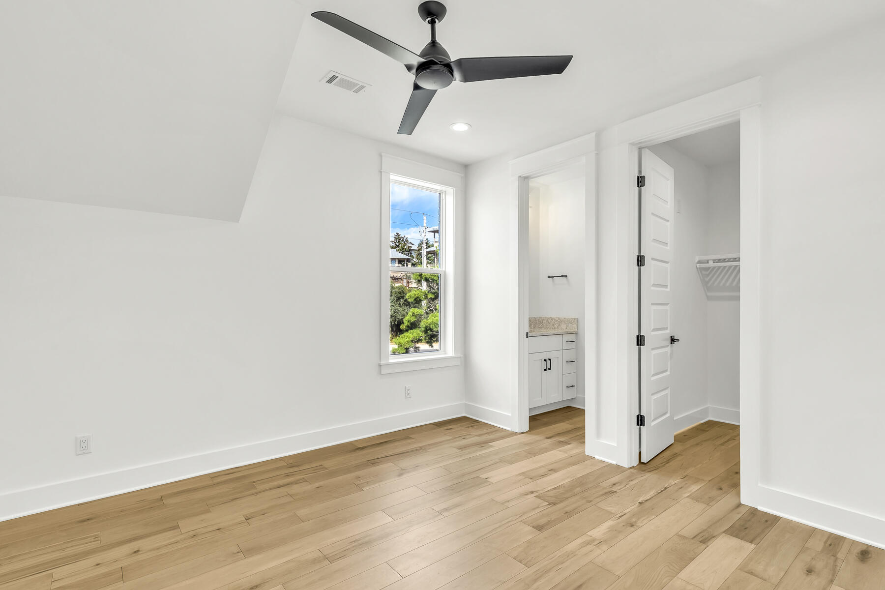 RIDGEWALK - Residential