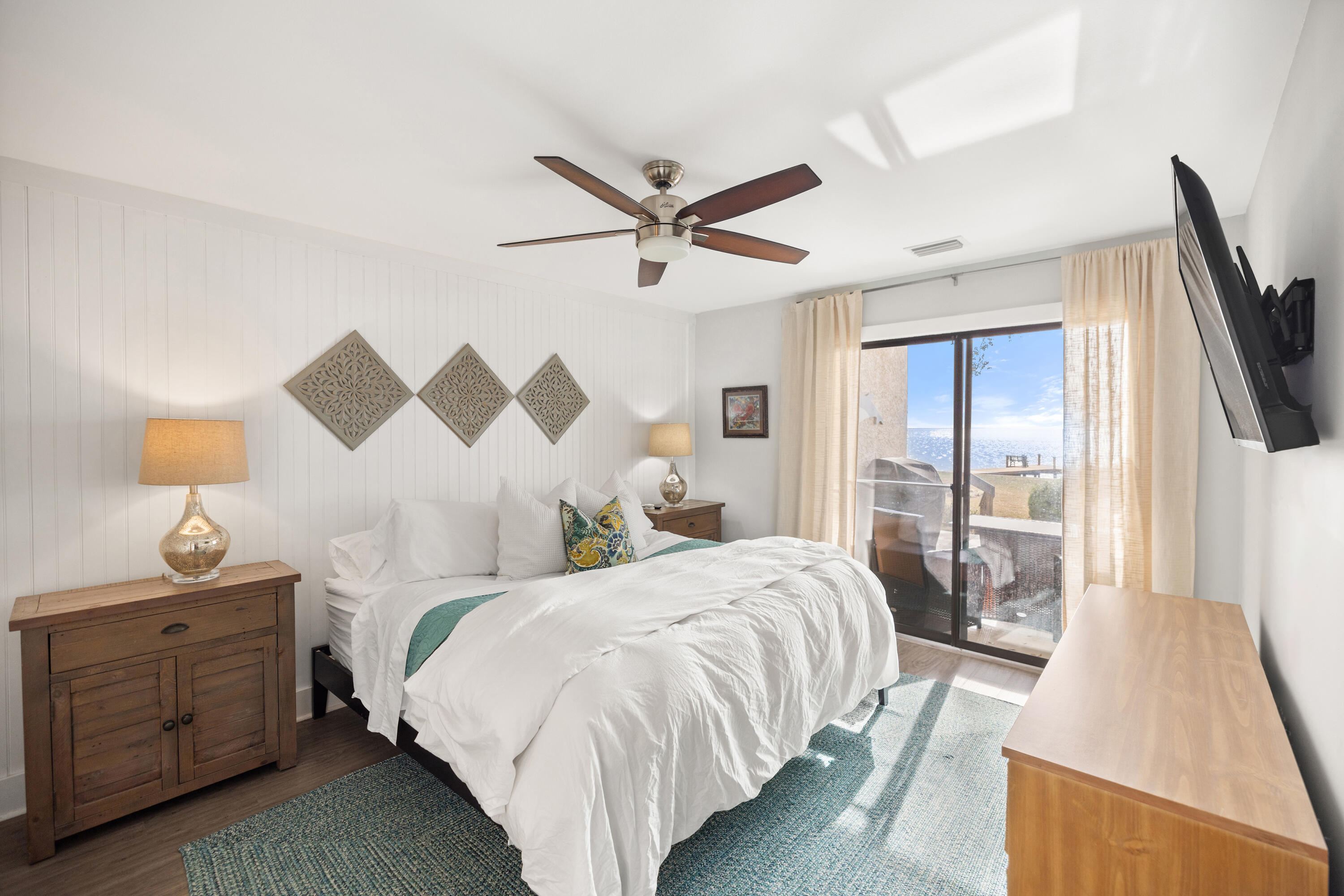 BAY VILLAS CONDOS - Residential