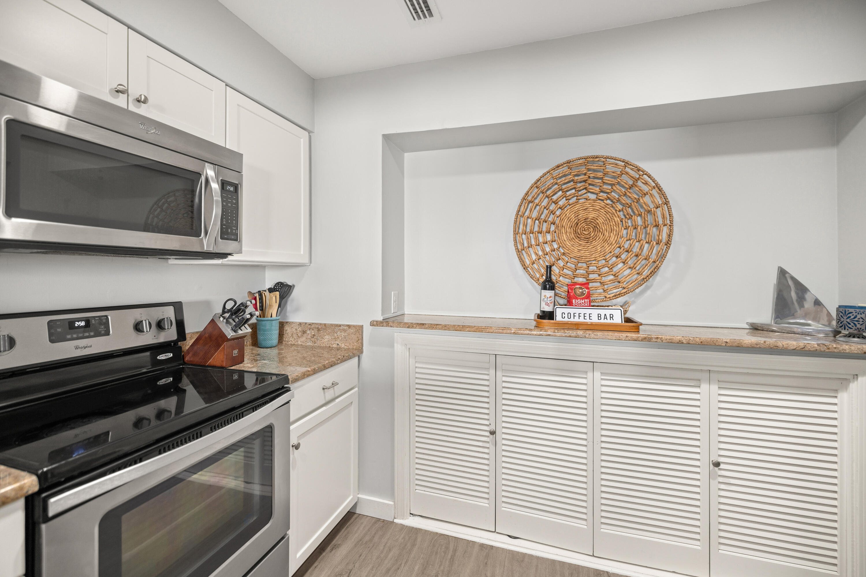 BAY VILLAS CONDOS - Residential
