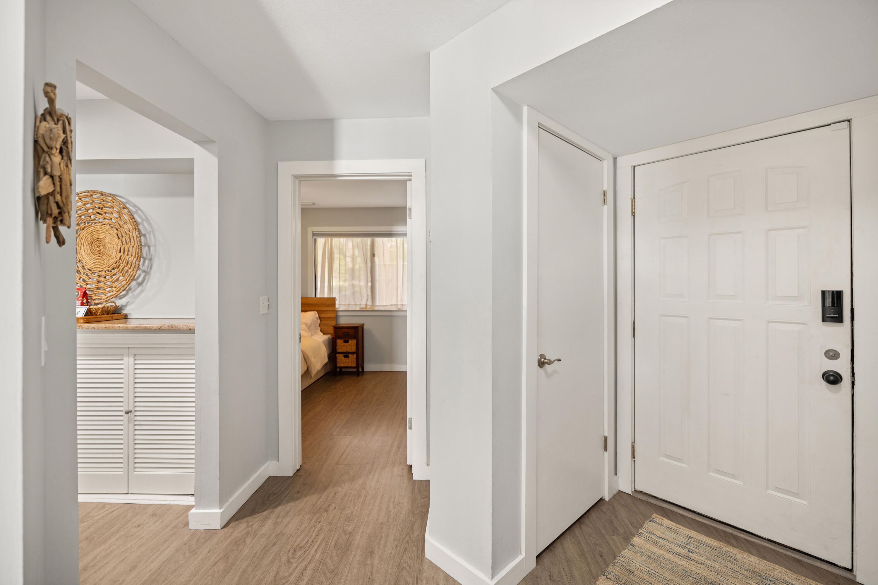 BAY VILLAS CONDOS - Residential