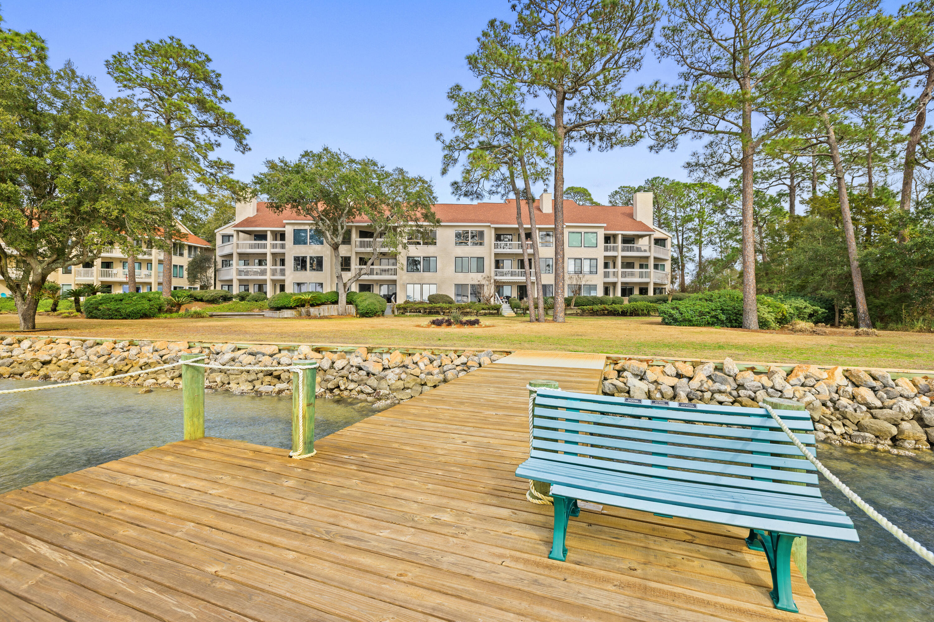 BAY VILLAS CONDOS - Residential