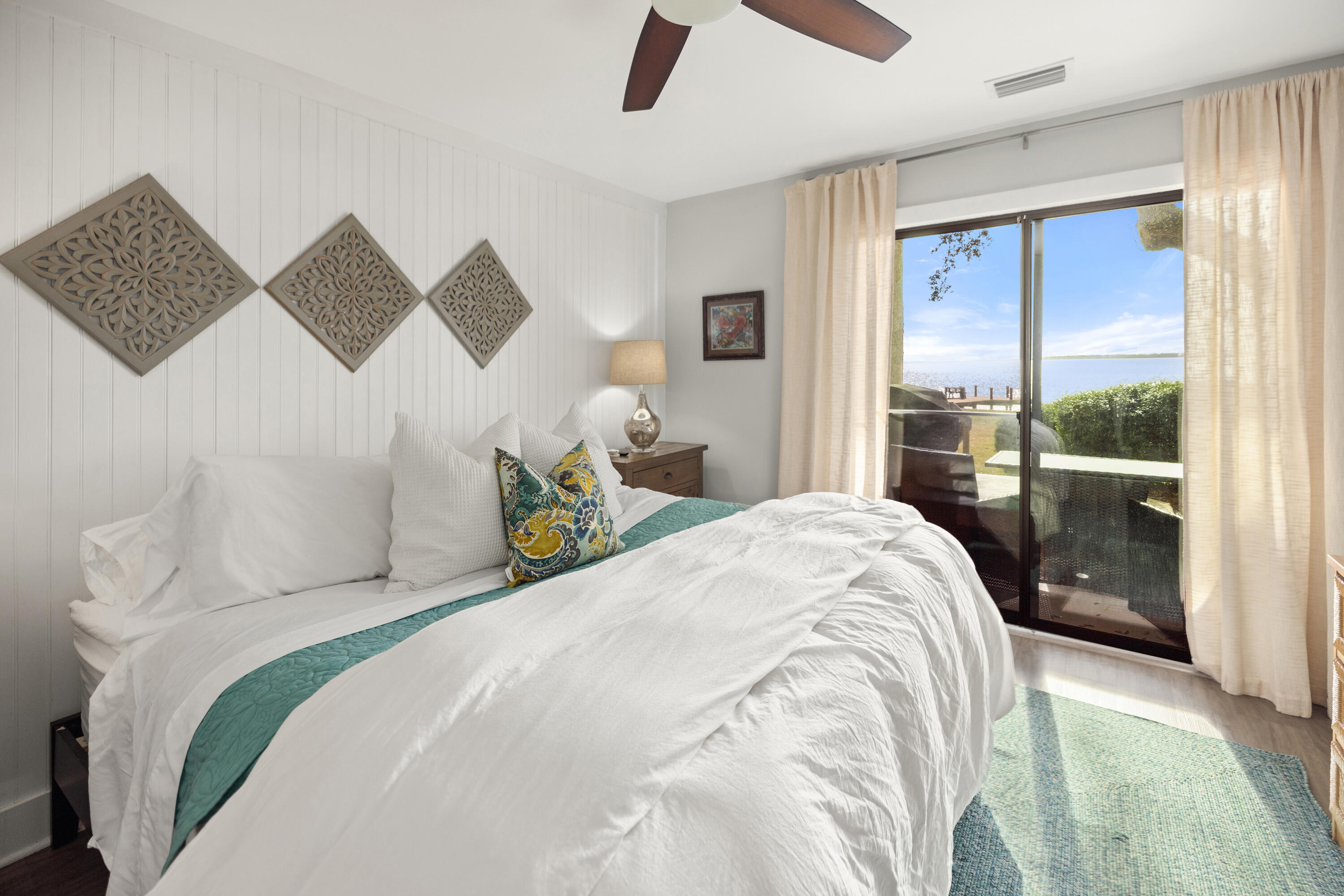 BAY VILLAS CONDOS - Residential
