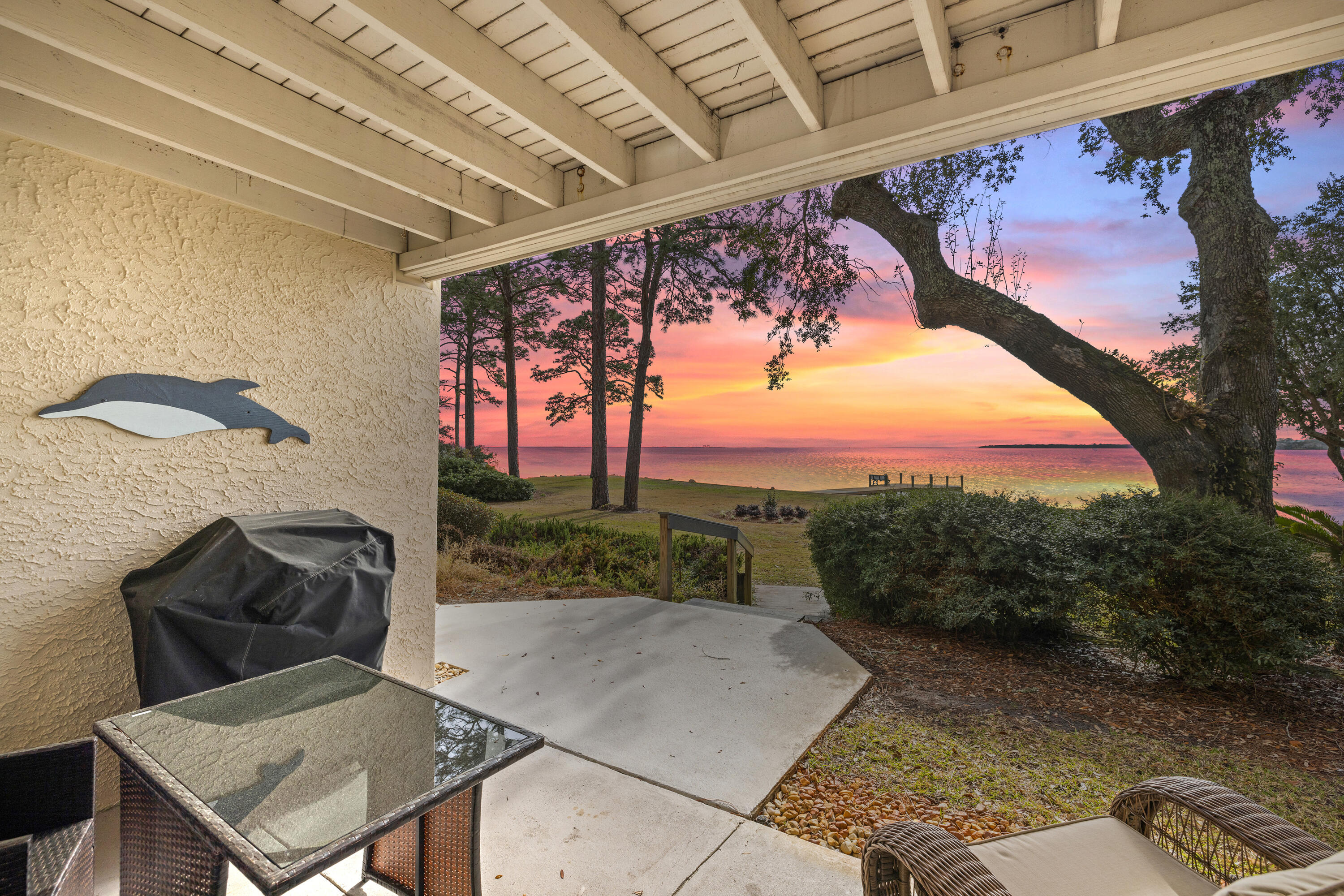 BAY VILLAS CONDOS - Residential