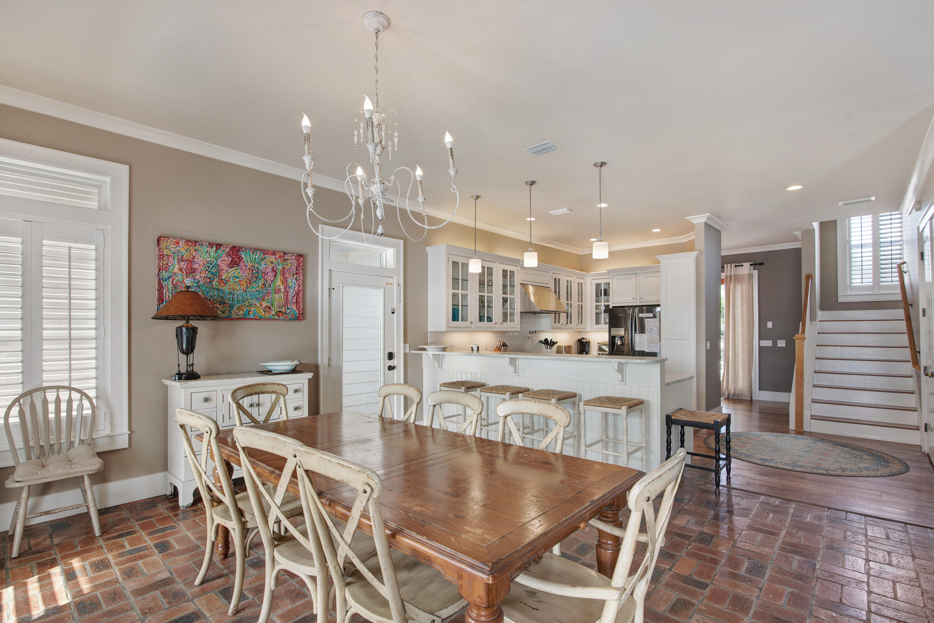 CRYSTAL SHORES - Residential