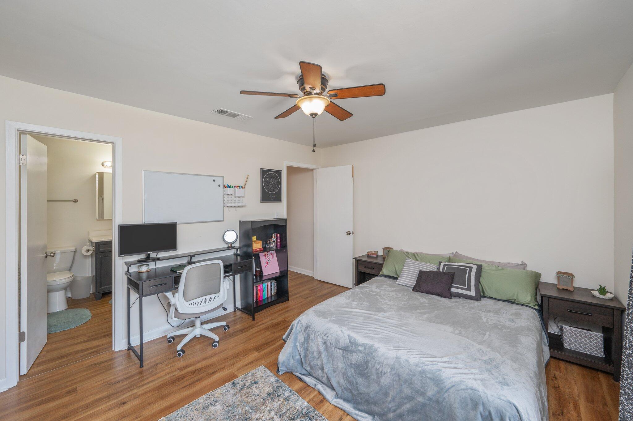 BIENVILLE SQUARE T/H - Residential