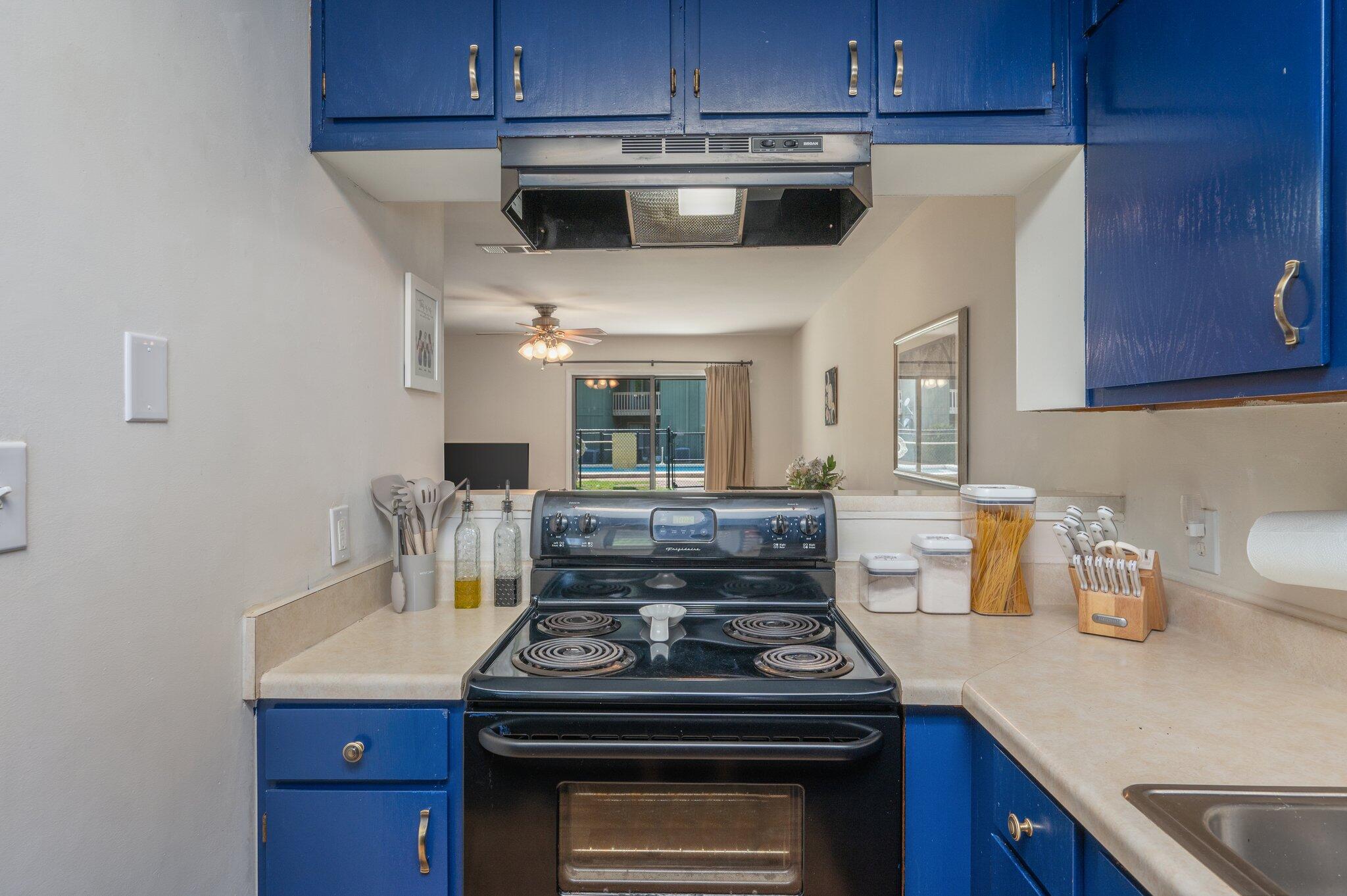BIENVILLE SQUARE T/H - Residential
