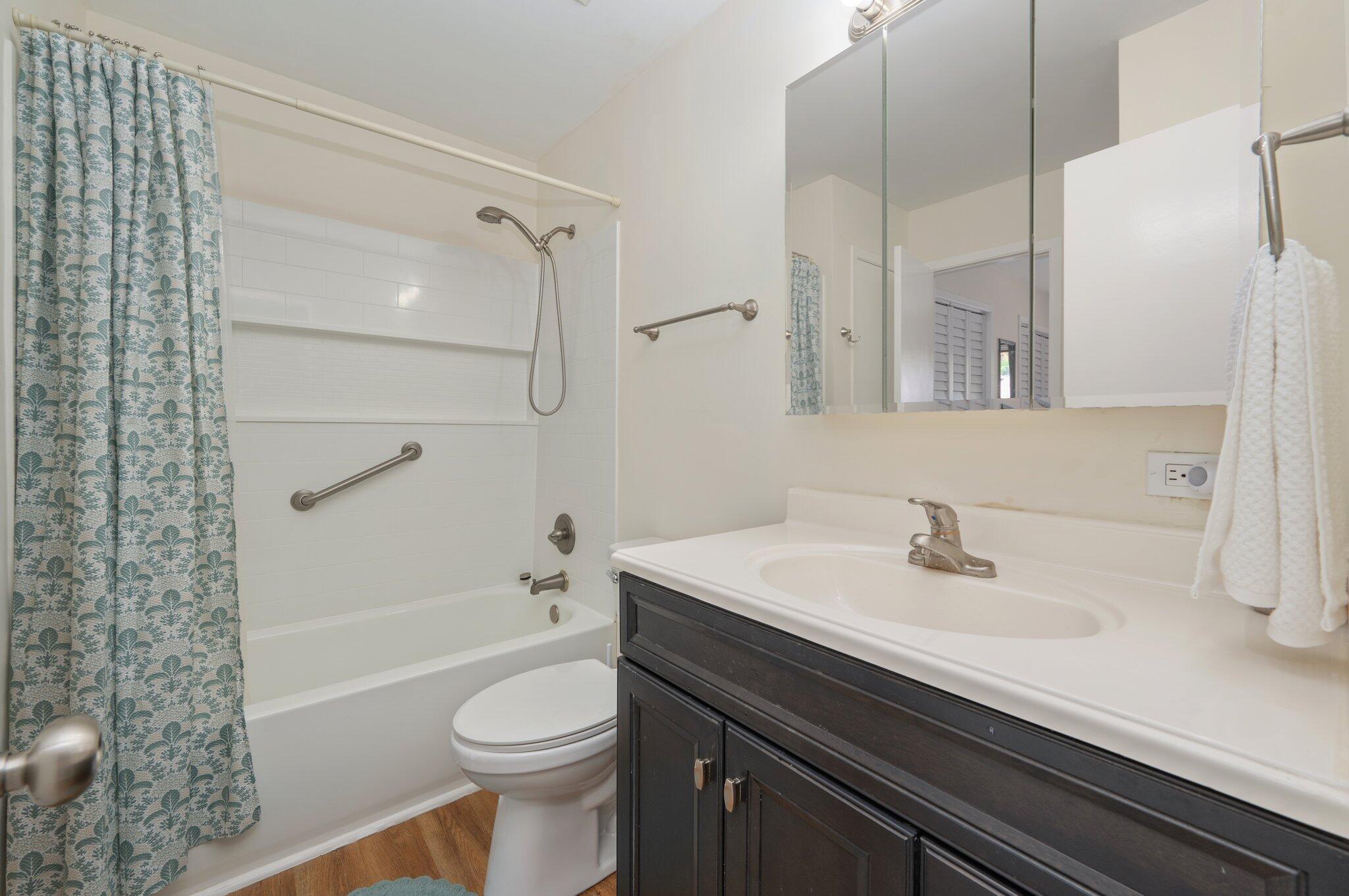 BIENVILLE SQUARE T/H - Residential
