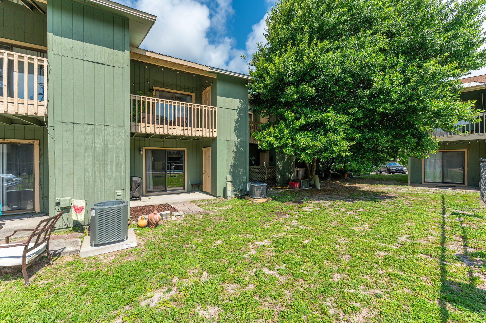 BIENVILLE SQUARE T/H - Residential