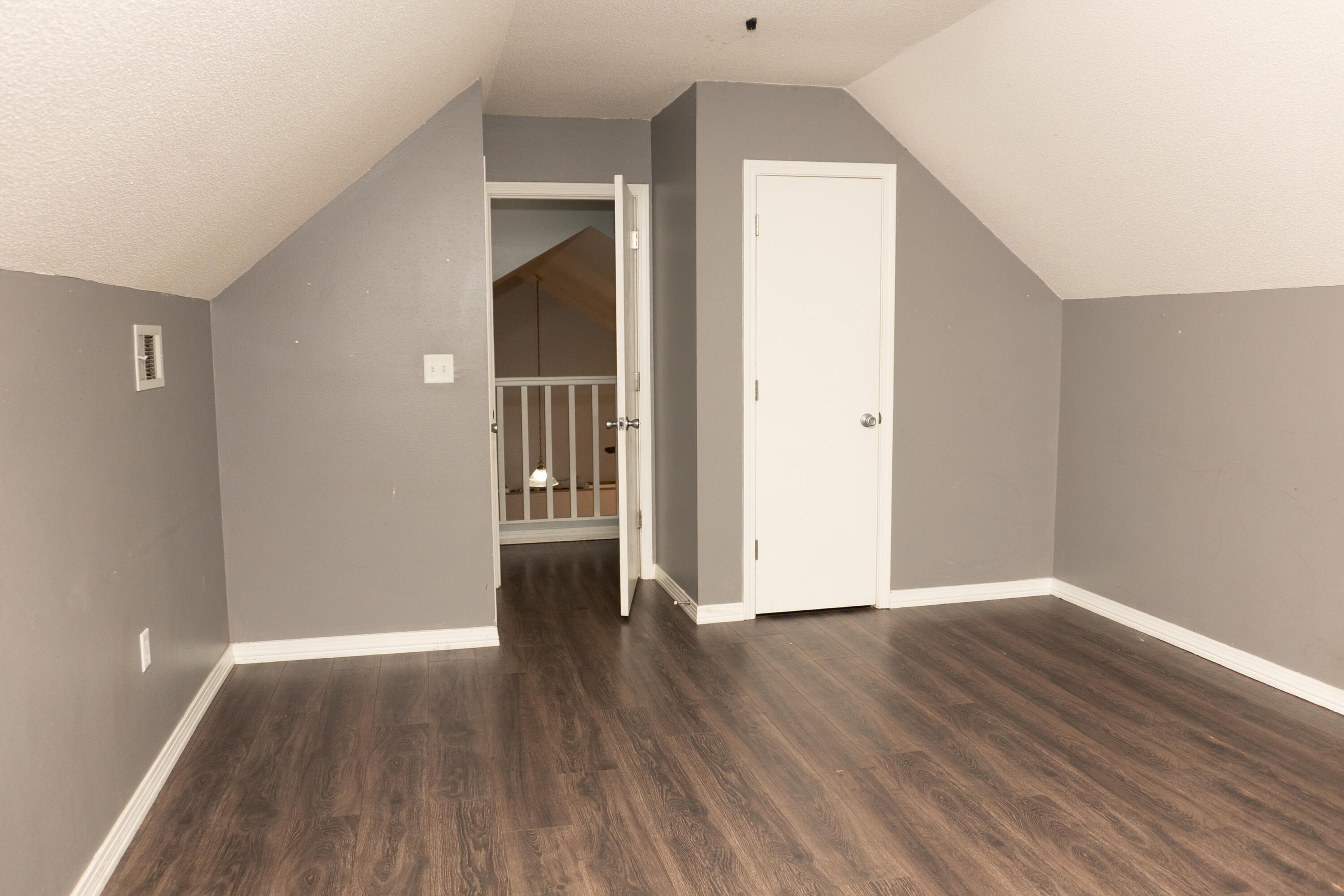 COUNTRYVIEW ESTATES 1ST ADDN - Residential Lease